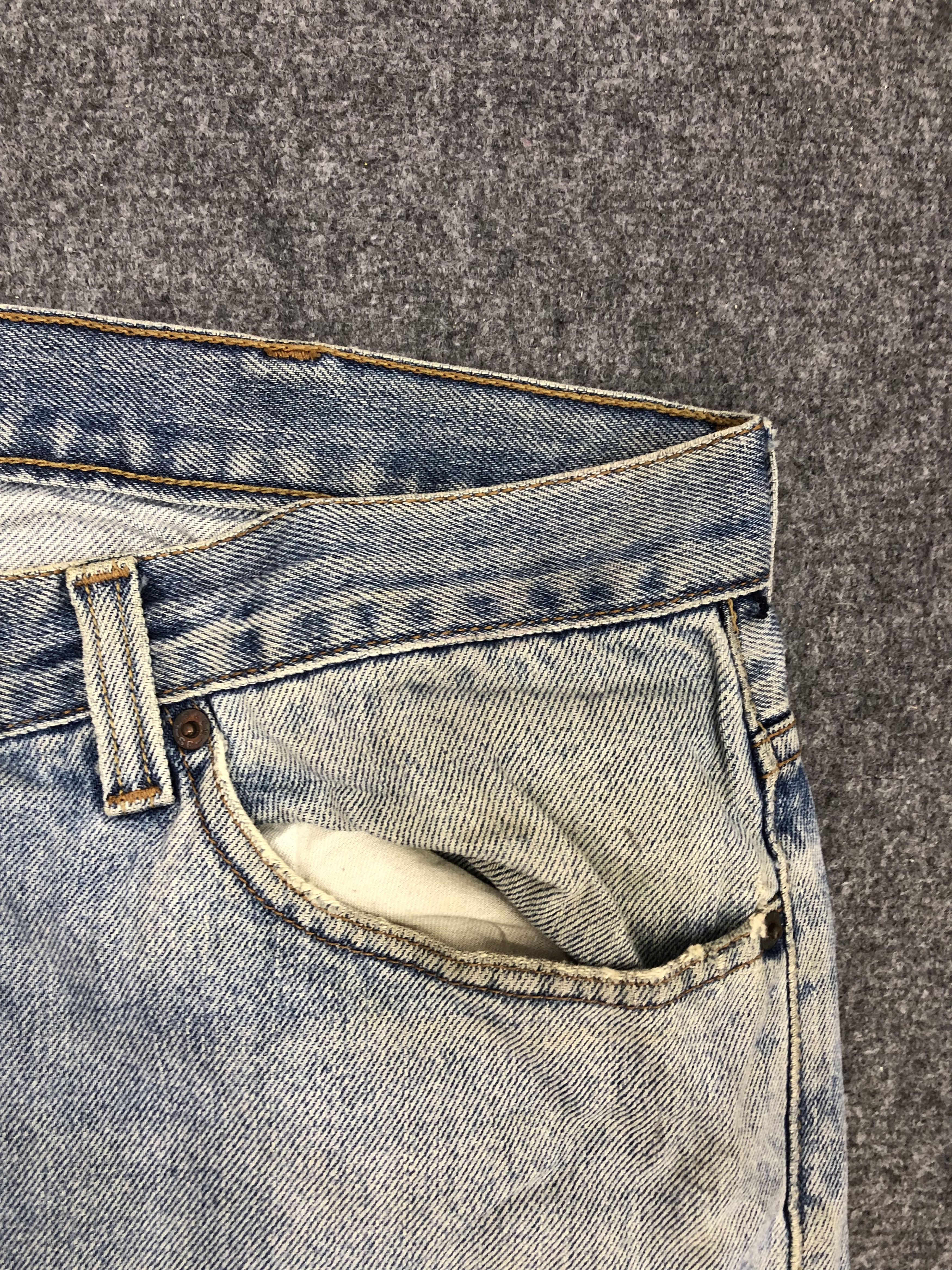 Levi's × Vintage Vintage Levis 505 Faded Blue Baggy Jeans Size US 38 / EU 54 - 8 Thumbnail