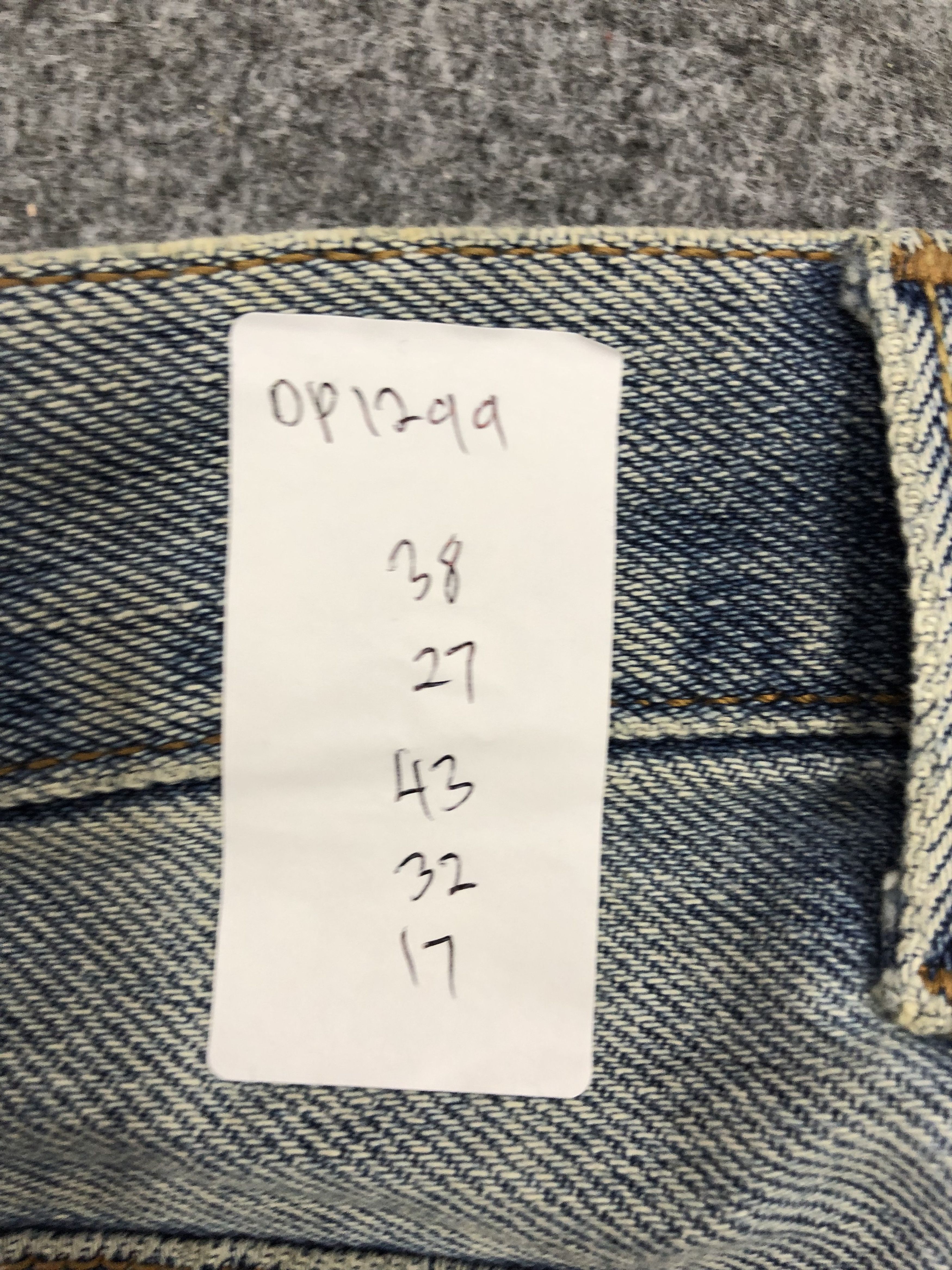 Levi's × Vintage Vintage Levis 505 Faded Blue Baggy Jeans Size US 38 / EU 54 - 13 Thumbnail