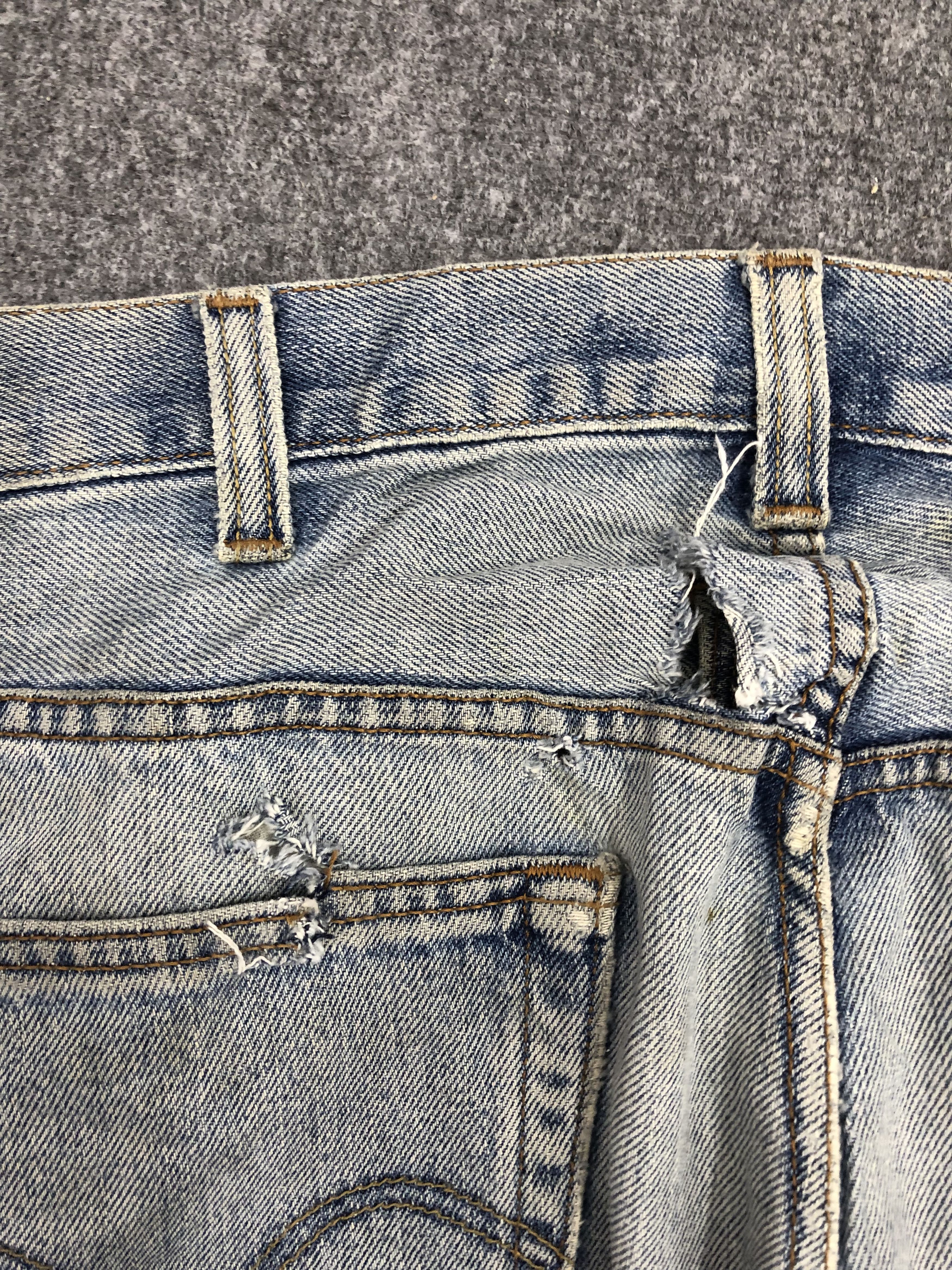 Levi's × Vintage Vintage Levis 505 Faded Blue Baggy Jeans Size US 38 / EU 54 - 12 Thumbnail