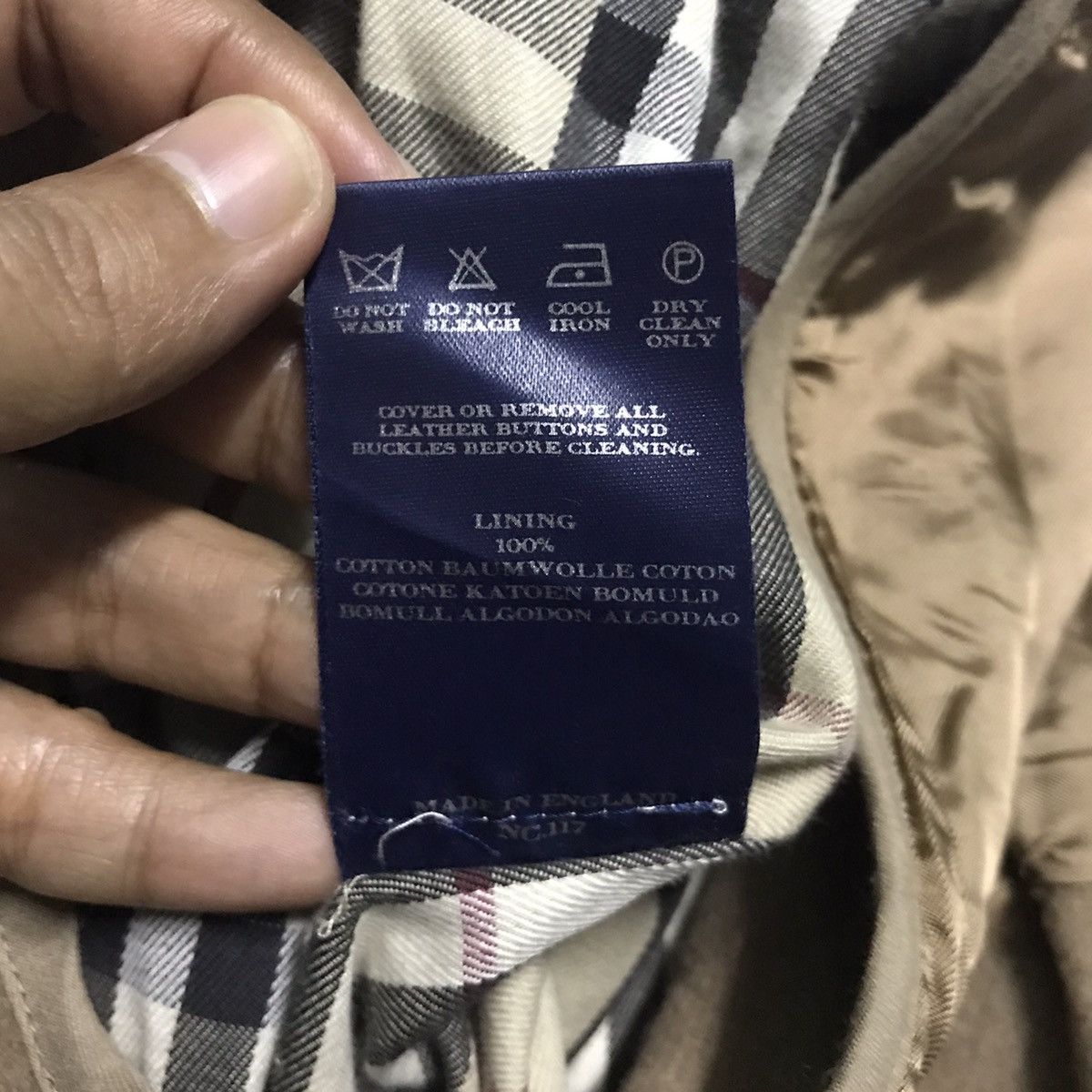 Burberry Burberry London Kirkley Vx Trench Coat Made in England Size US S / EU 44-46 / 1 - 18 Thumbnail