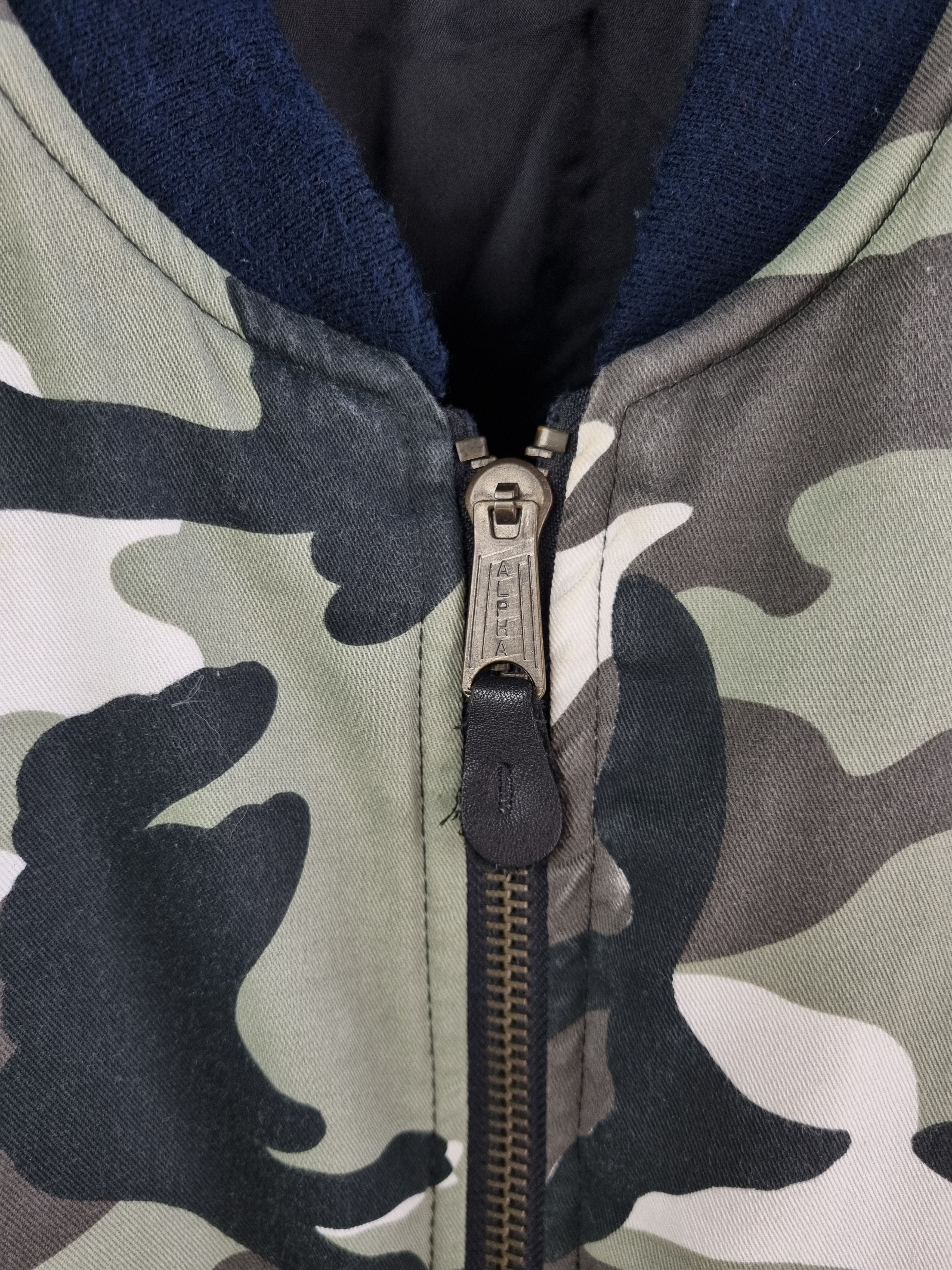 Vintage Alpha 2 Side Black Bomber Jacket Arctic Camo RAF SIMONS Size US L / EU 52-54 / 3 - 22 Thumbnail