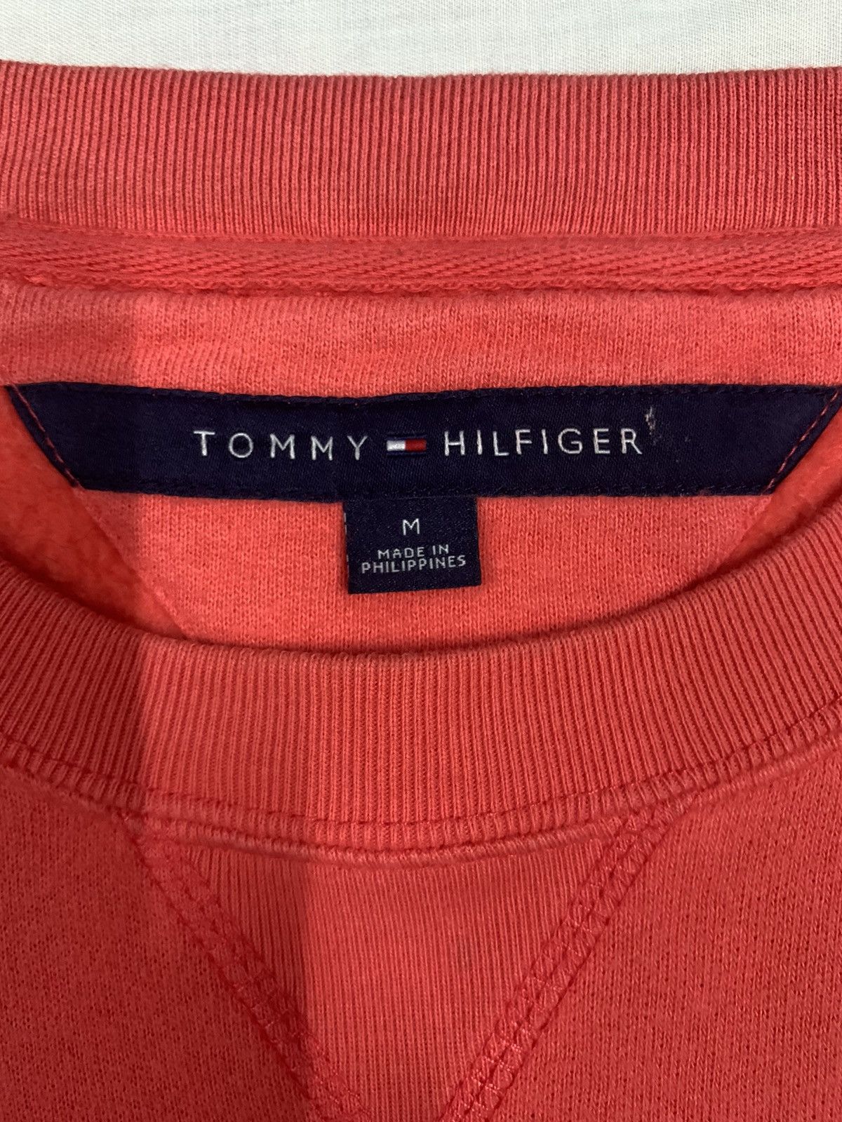 Tommy Hilfiger Tommy Hilfiger SpellOut Embroidery Crewneck Pullover Sweater Size US M / EU 48-50 / 2 - 15 Thumbnail