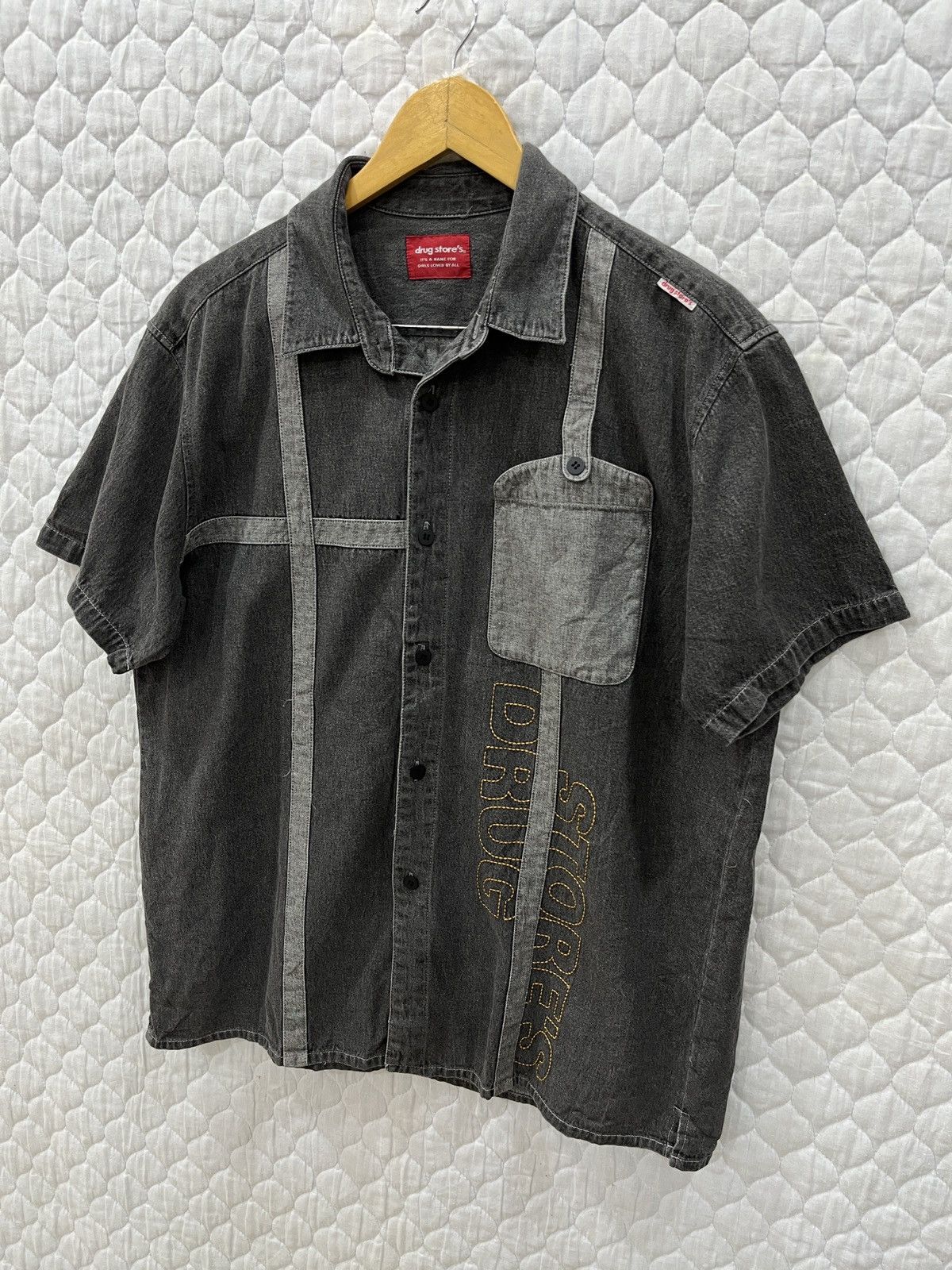 Japanese Brand (Hhhh). VINTAGE DRUG STORES SHIRTS Size US L / EU 52-54 / 3 - 2 Thumbnail
