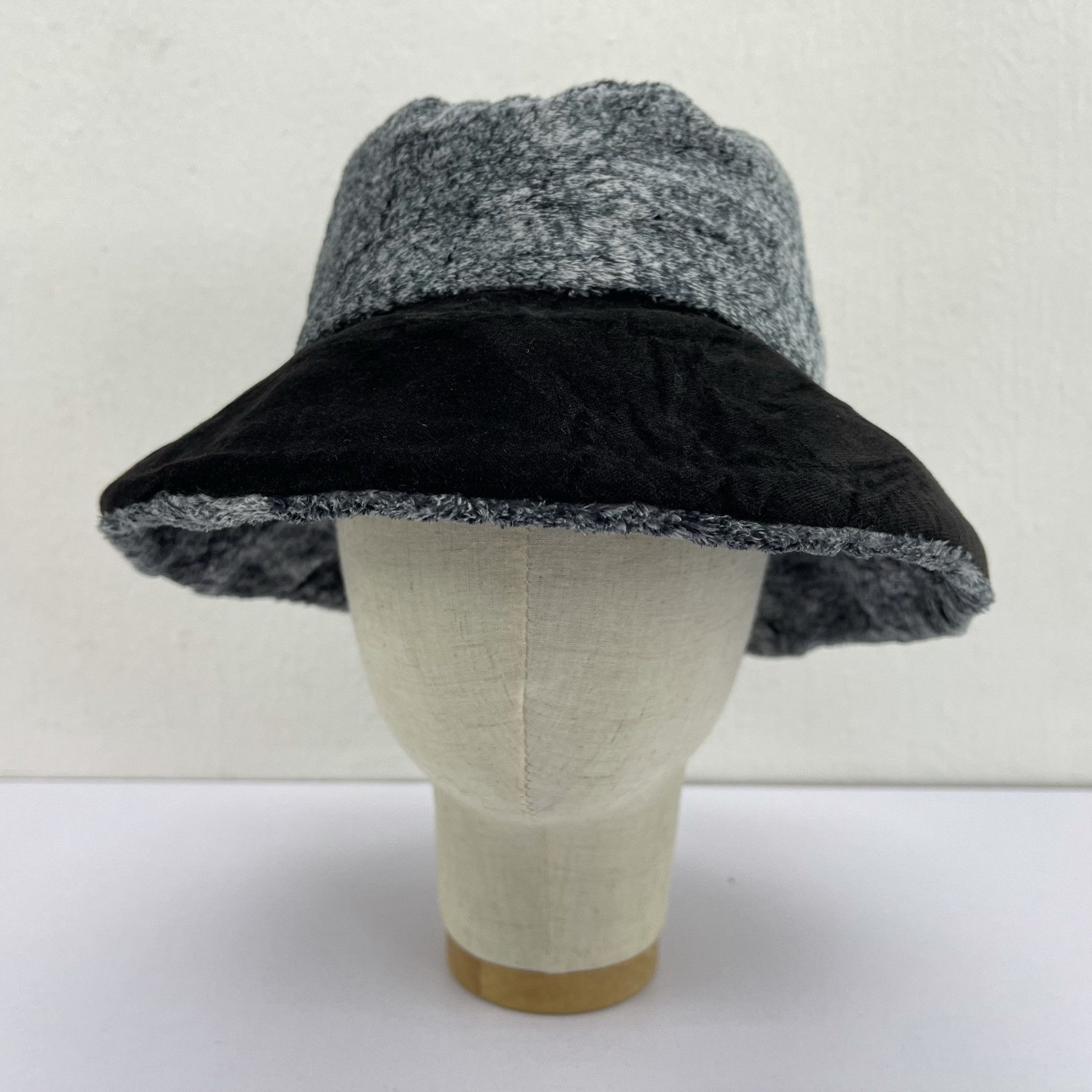 Japanese Brand Yukiko Kimijima Bucket Hats-BH3227 Size ONE SIZE - 2 Thumbnail