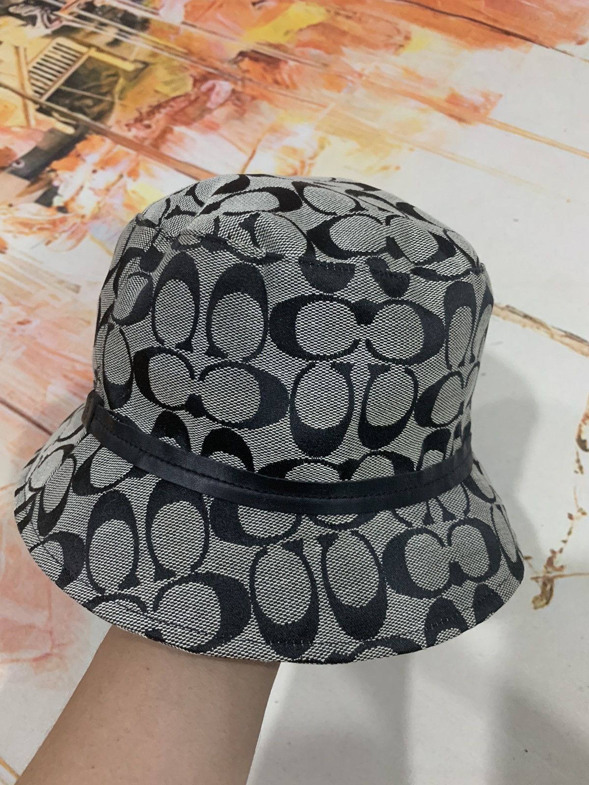 🔥 Vintage Coach Monogram Bucket Hat like new