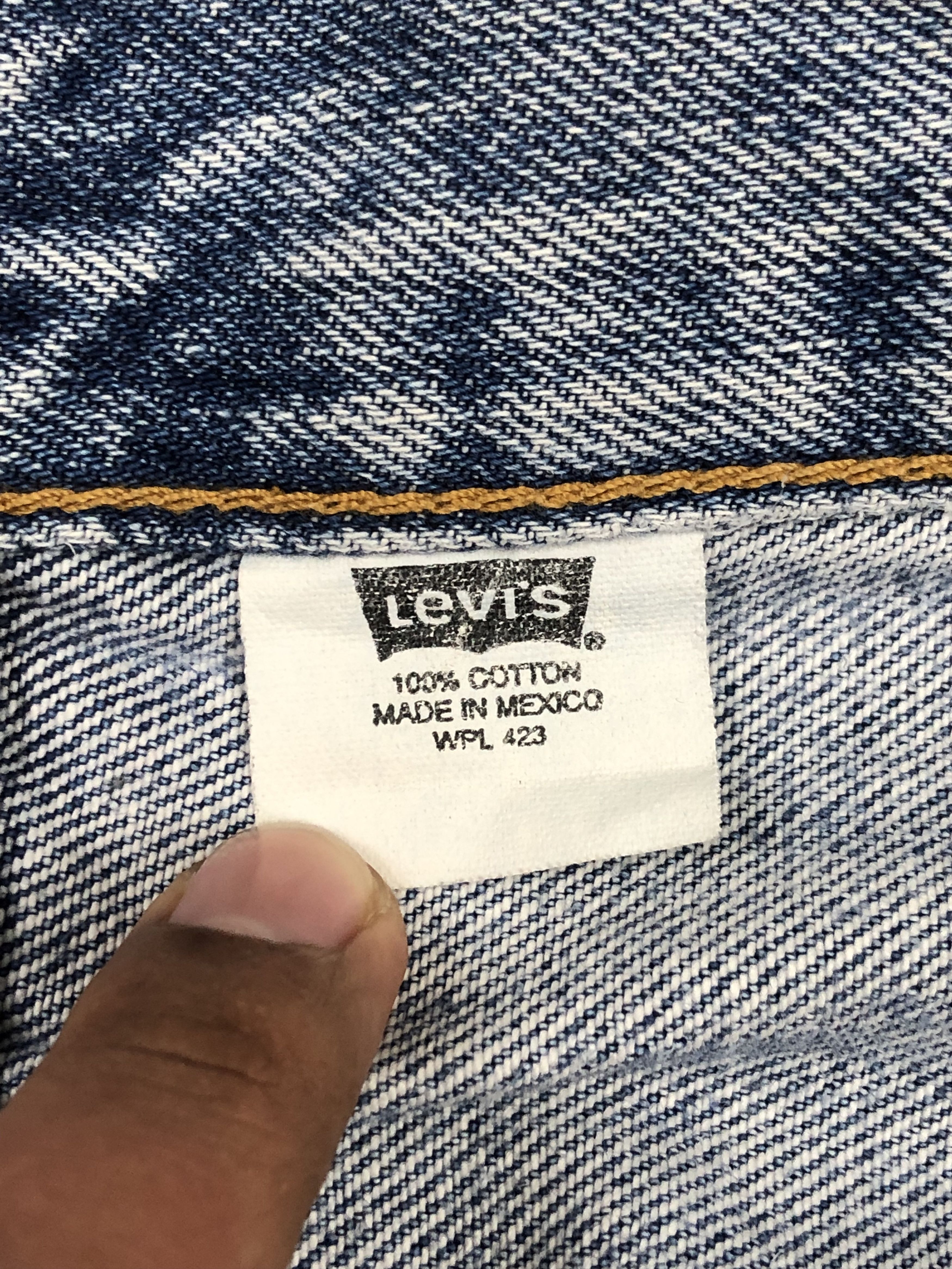 Levi's Vintage Levis 501 Faded Blue Jeans DP1493 Size US 35 - 7 Thumbnail