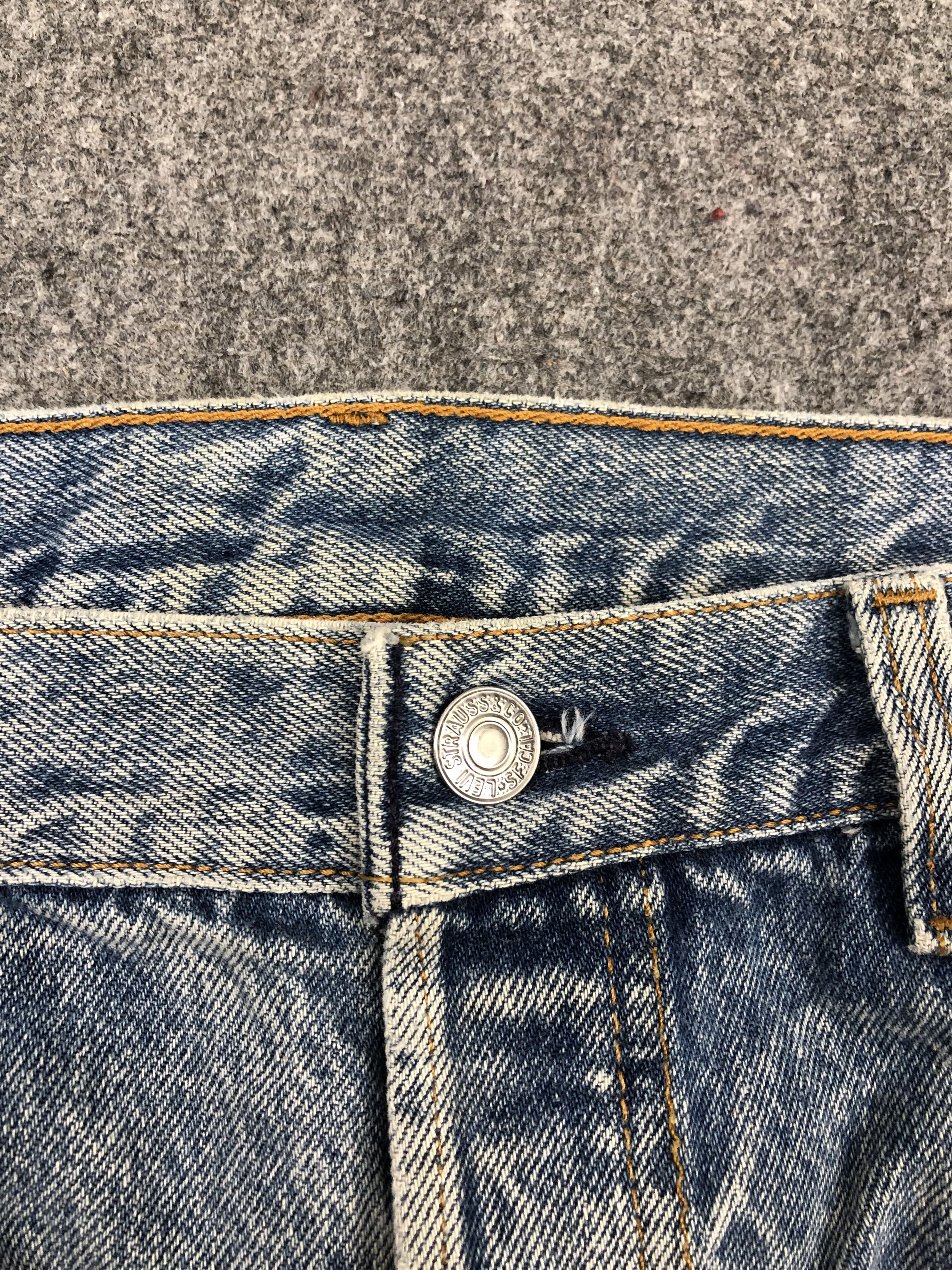 Levi's × Vintage Vintage Levis 501 Faded Blue Jeans Size US 36 / EU 52 - 10 Thumbnail