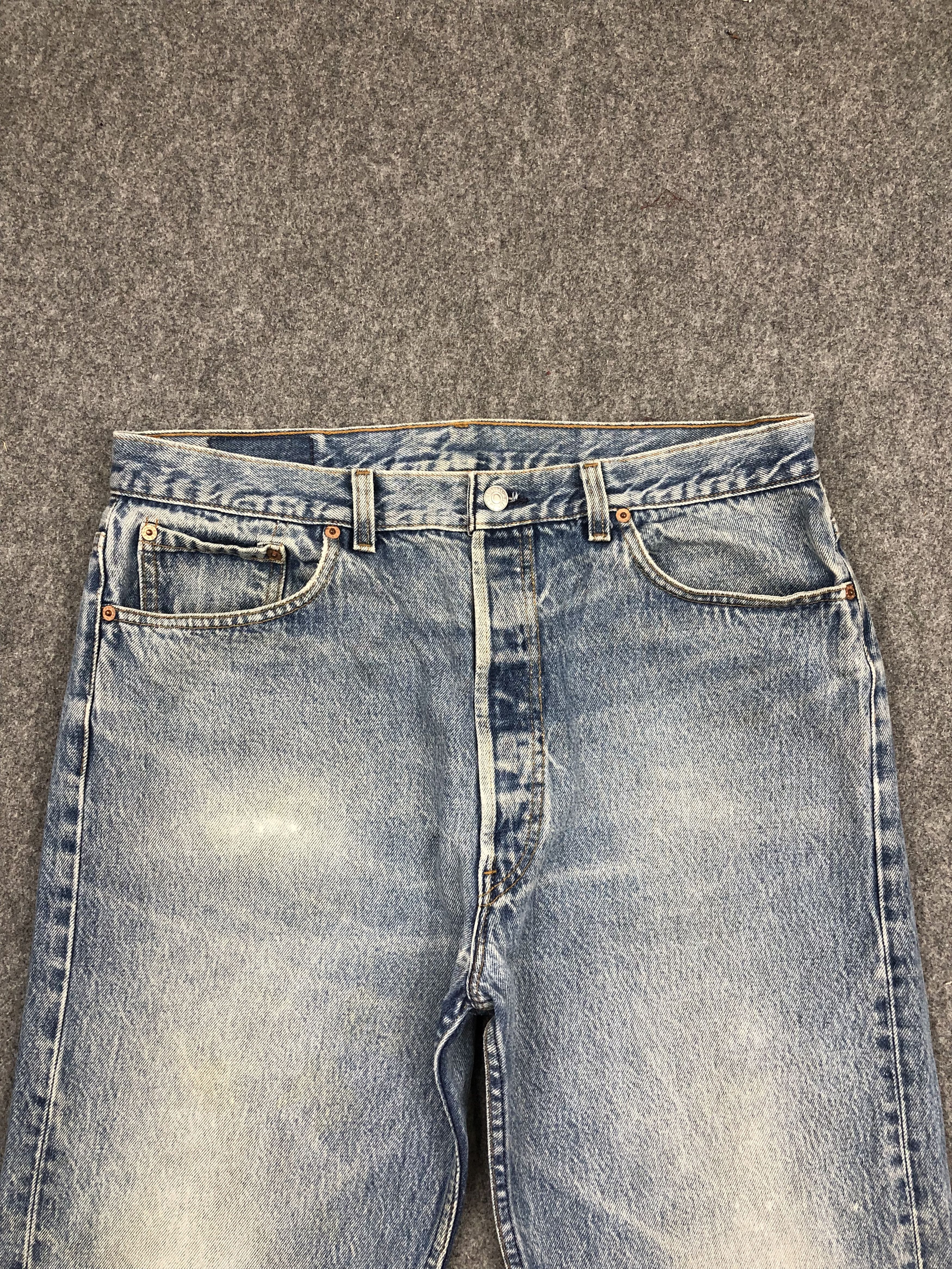Levi's × Vintage Vintage Levis 501 Faded Blue Jeans Size US 36 / EU 52 - 2 Thumbnail