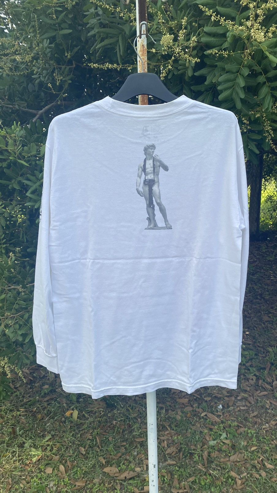 Dissizit David Lachapelle Exclusive For Dissizit X Paris Hilton Tee Size US M / EU 48-50 / 2 - 3 Thumbnail
