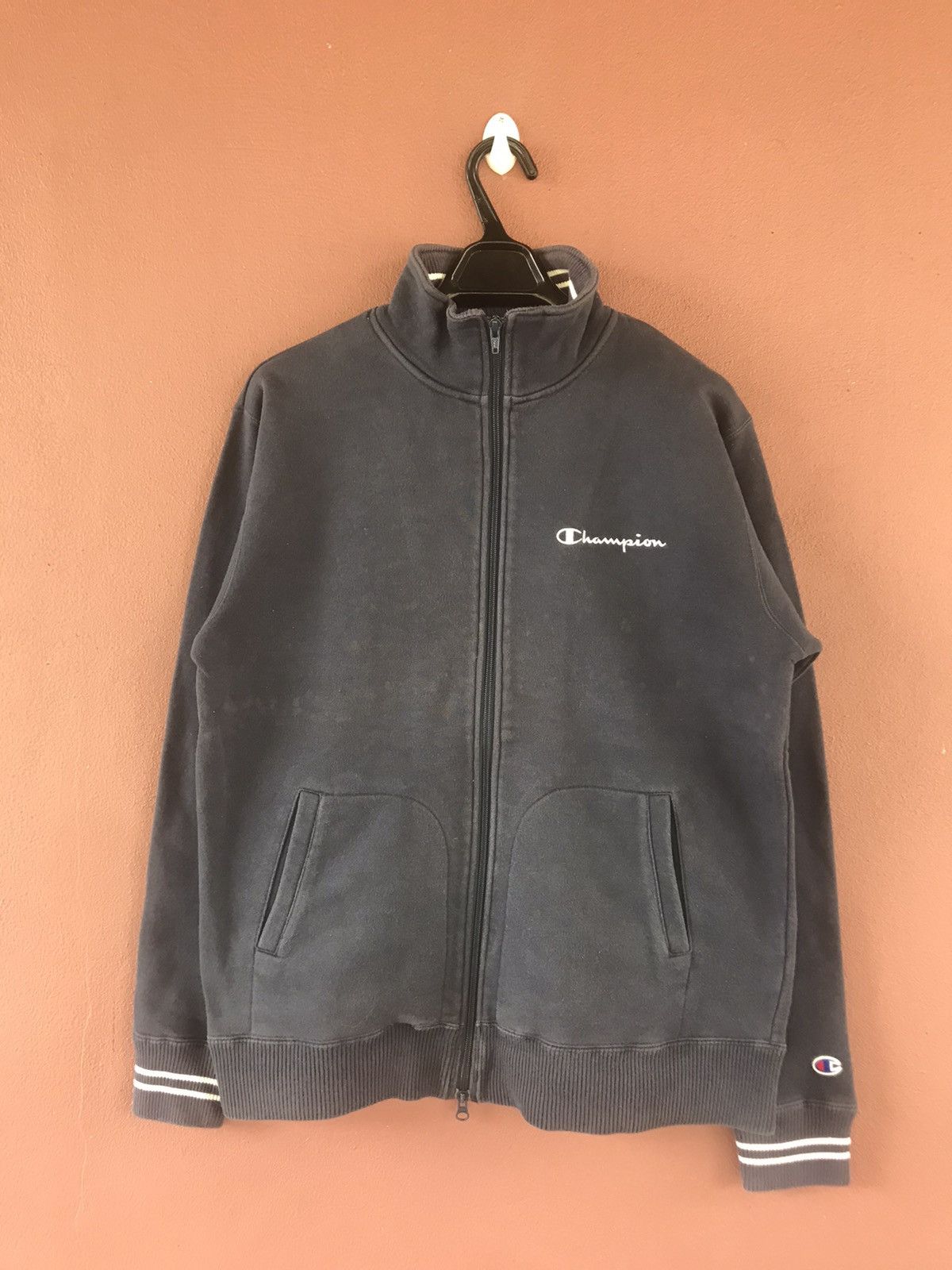 Champion Champion athletic sweatshirt size M Size US M / EU 48-50 / 2 - 1 Thumbnail