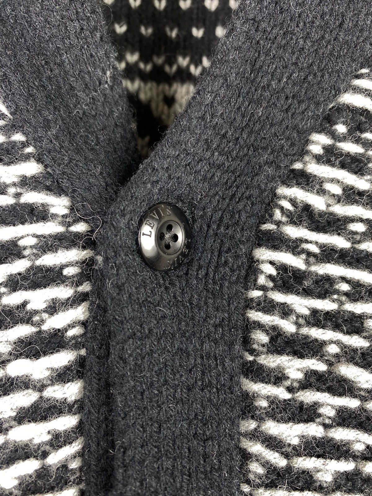 Levi's Levi’s men’s wool cardigan sweater size XXL Size US XXL / EU 58 / 5 - 7 Thumbnail