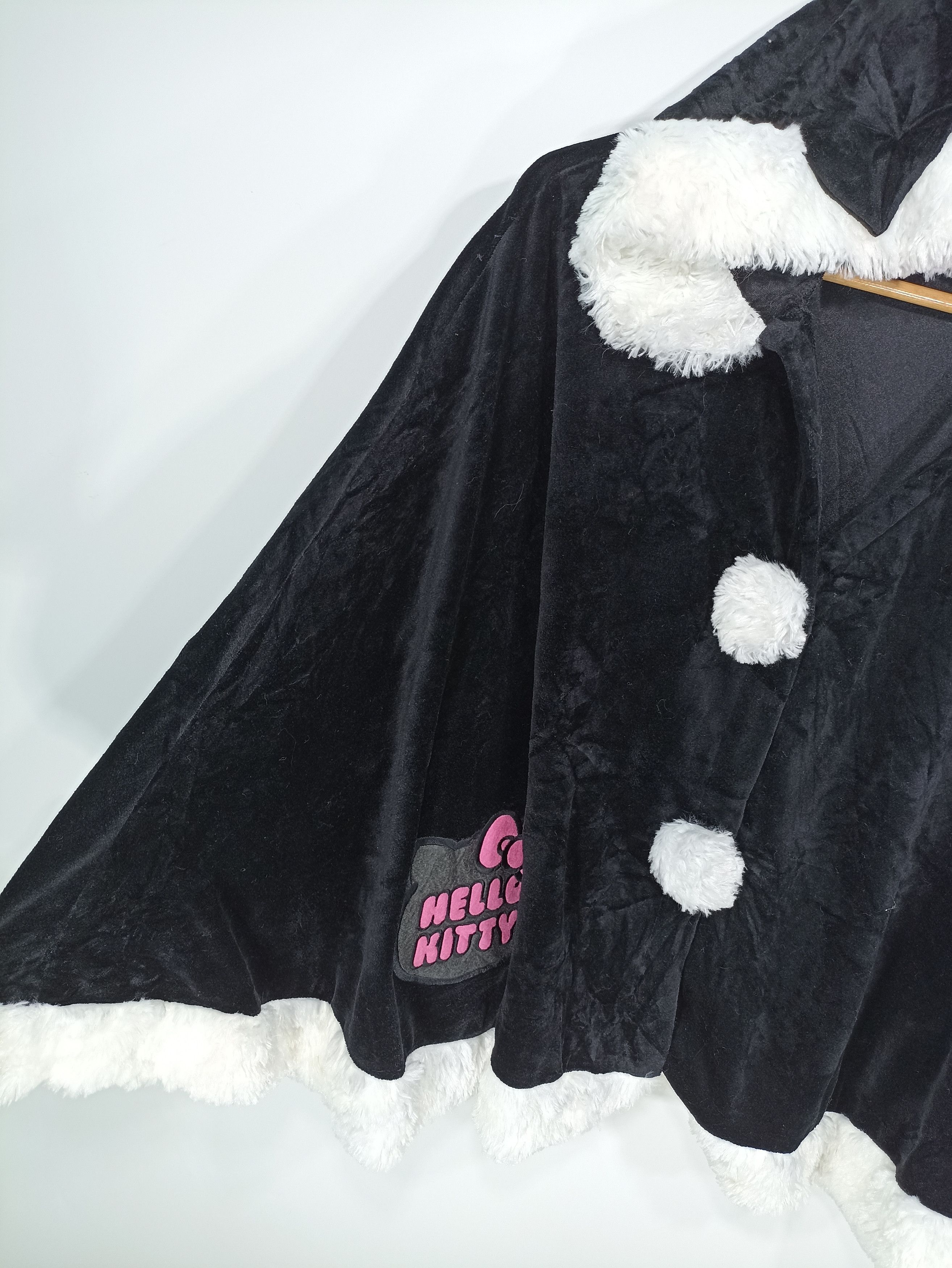 Anime × Cartoon Network × Japanese Brand Vintage Poncho Hello kitty Valvet Size US L / EU 52-54 / 3 - 5 Thumbnail