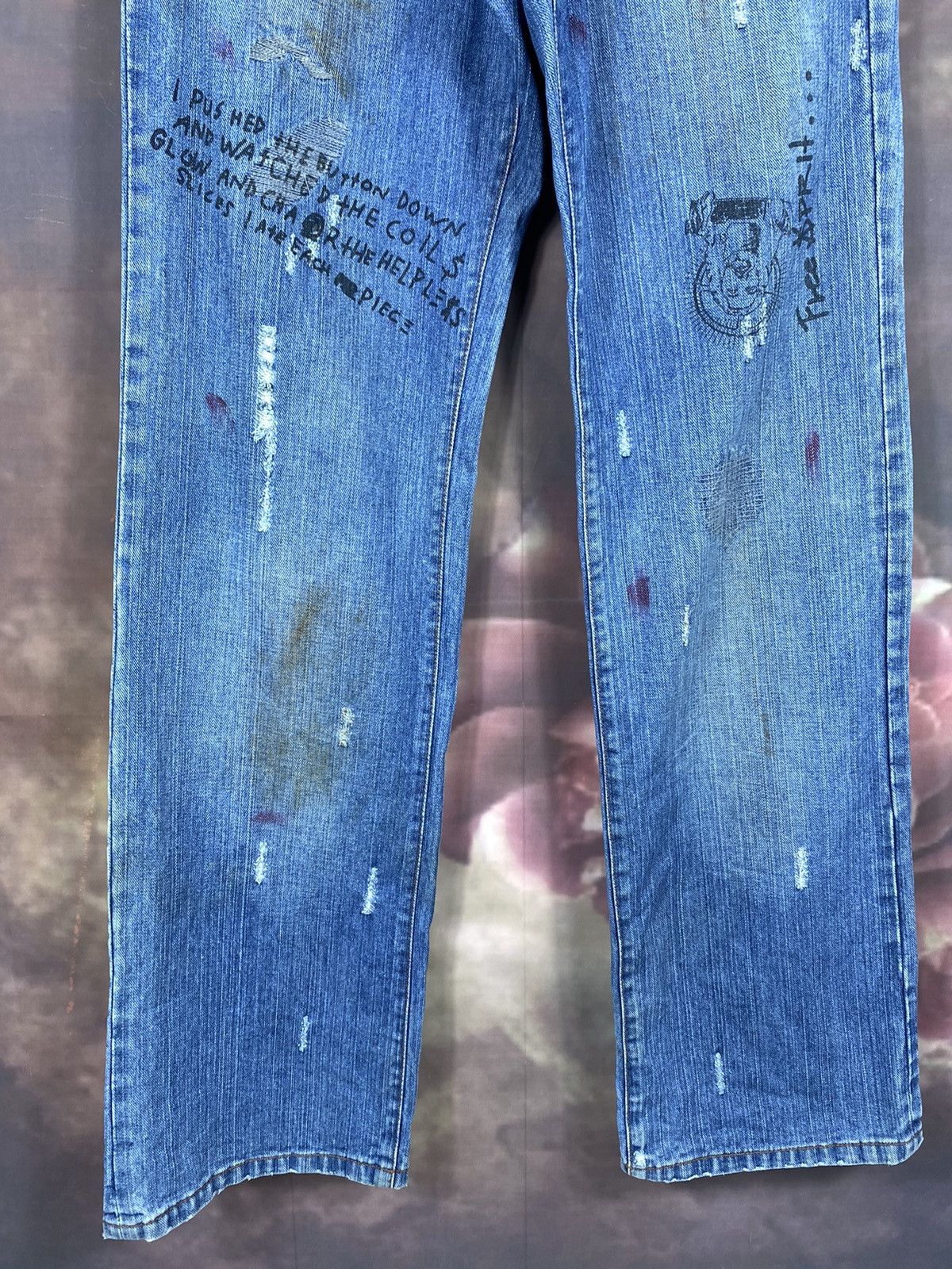 Japanese Brand Vintage 291295 Homme Spell Out Distressed Jeans 29x33 Size US 30 / EU 46 - 6 Thumbnail