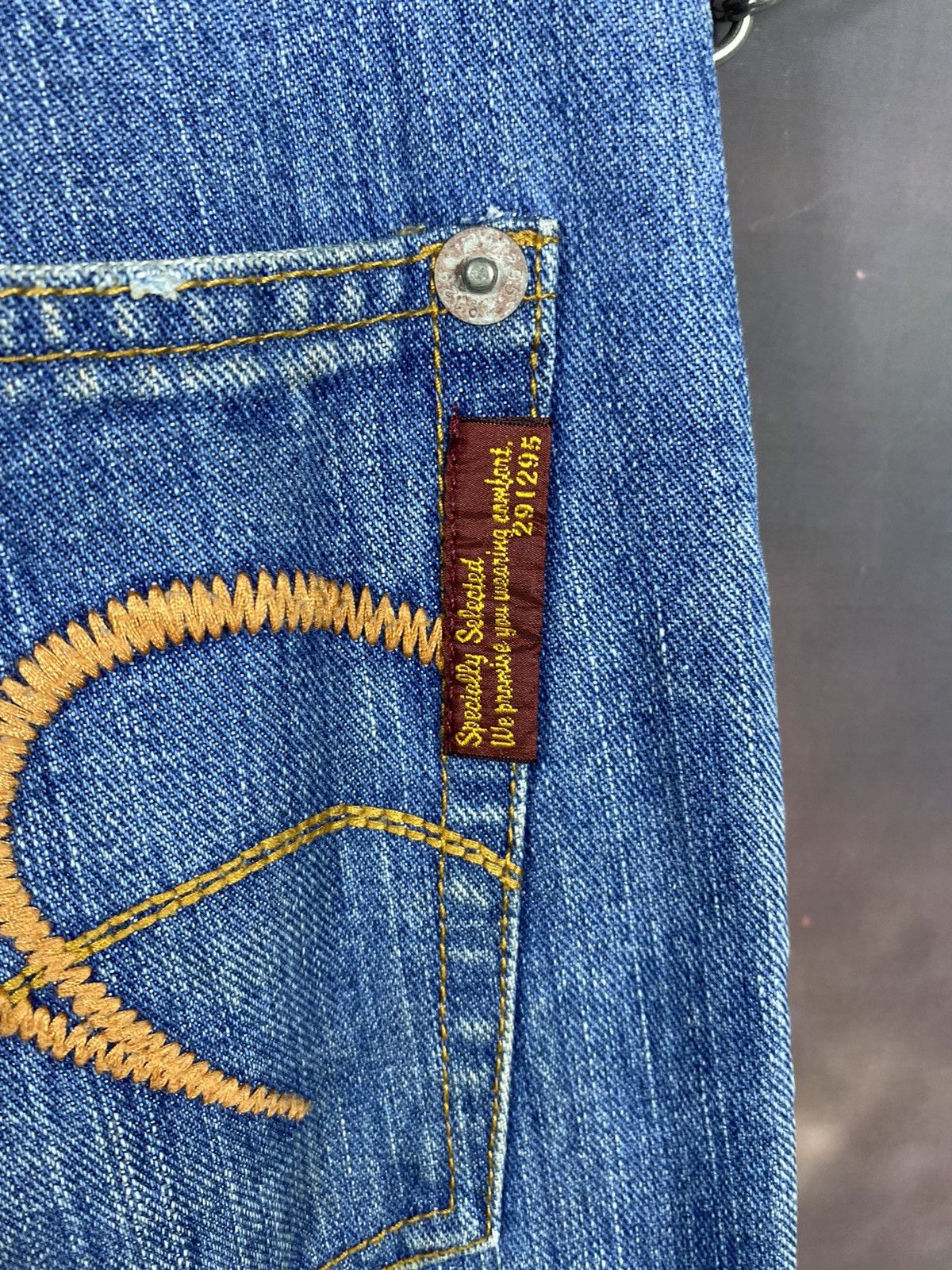 Japanese Brand Vintage 291295 Homme Spell Out Distressed Jeans 29x33 Size US 30 / EU 46 - 11 Thumbnail