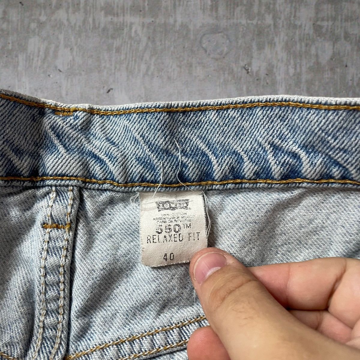 Levi's Vintage Levi’s 550 Orange Tab Light Wash Denim Shorts Size US 38 / EU 54 - 5 Thumbnail