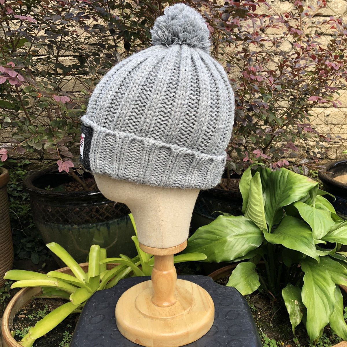 Designer × Harris Tweed 🔥Iconic🔥Vintage Harris Tweed Patches Winter Beanie Snow Cap Size ONE SIZE - 2 Thumbnail