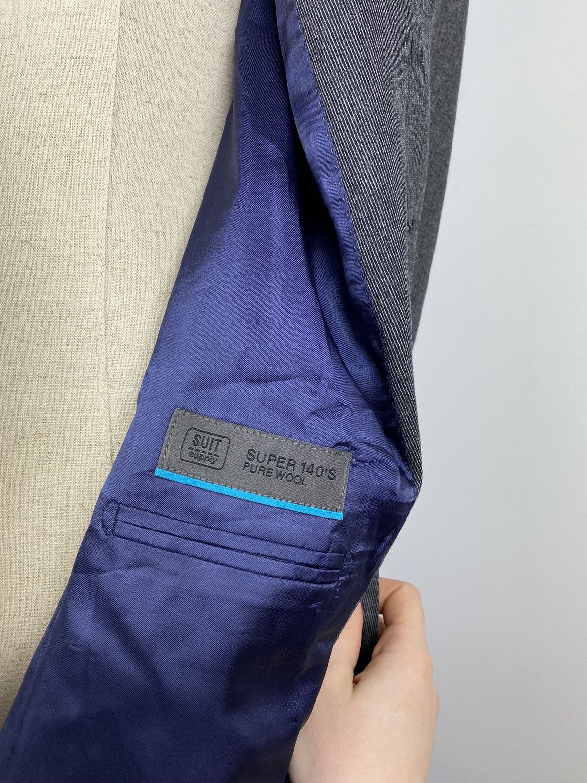 Suitsupply Suitsupply men’s wool blazer jacket sport coat Size 38R - 12 Thumbnail