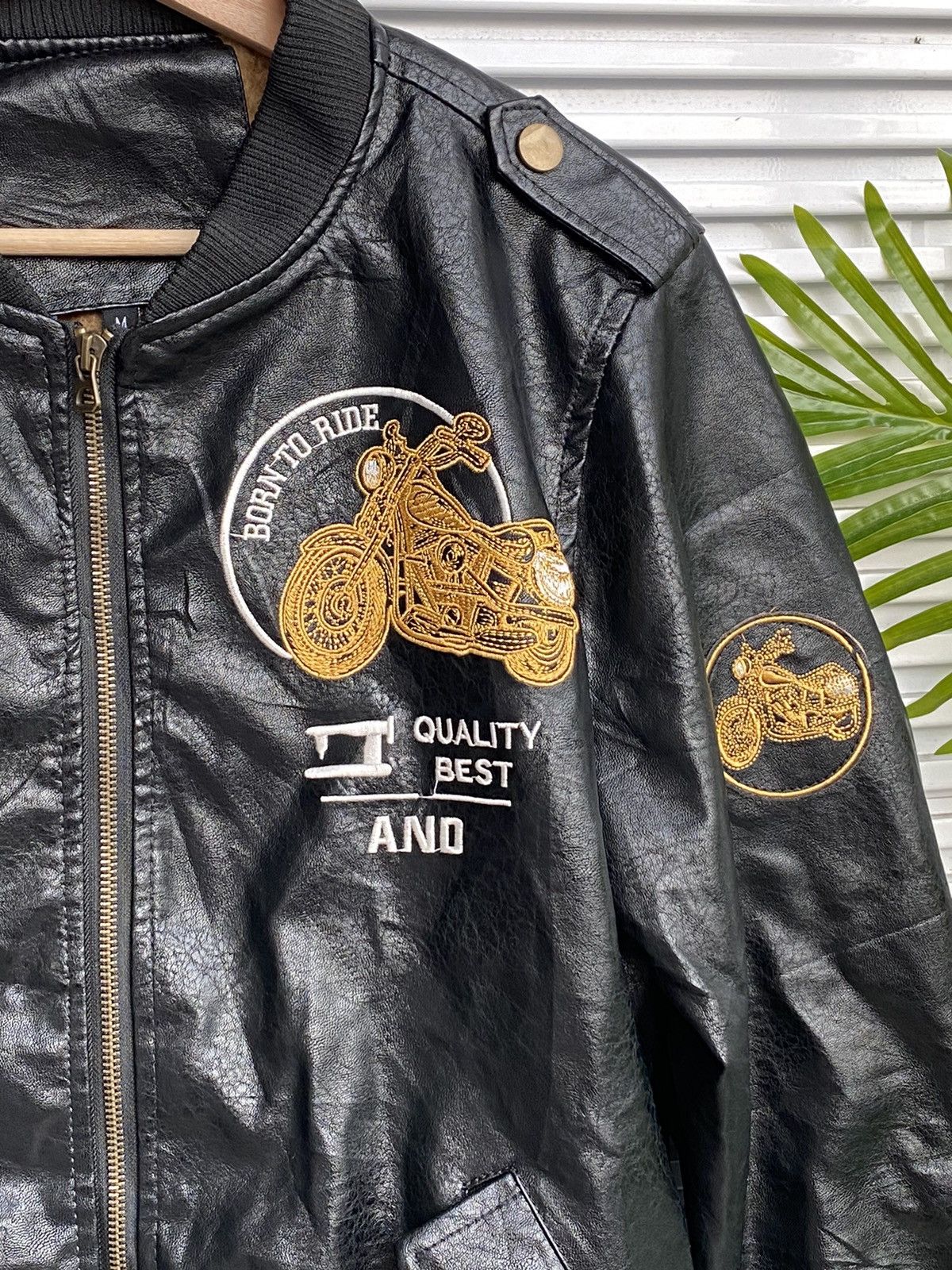 Genuine Leather Vintage Leather Iron Wheels Motorcycle Jacket Size US M / EU 48-50 / 2 - 3 Thumbnail