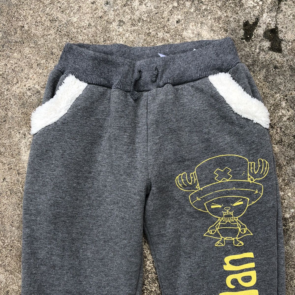 Anime × Japanese Brand × One Piece 🔥Rare🔥🇯🇵One Piece Sherpa Inside Daw String Jogger Pants Size 26" / US 2 / IT 38 - 2 Thumbnail