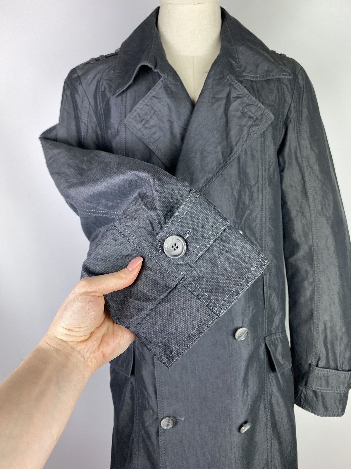 Dolce & Gabbana D&G Dolce & Gabbana men’s double breasted trench coat Size US M / EU 48-50 / 2 - 6 Thumbnail