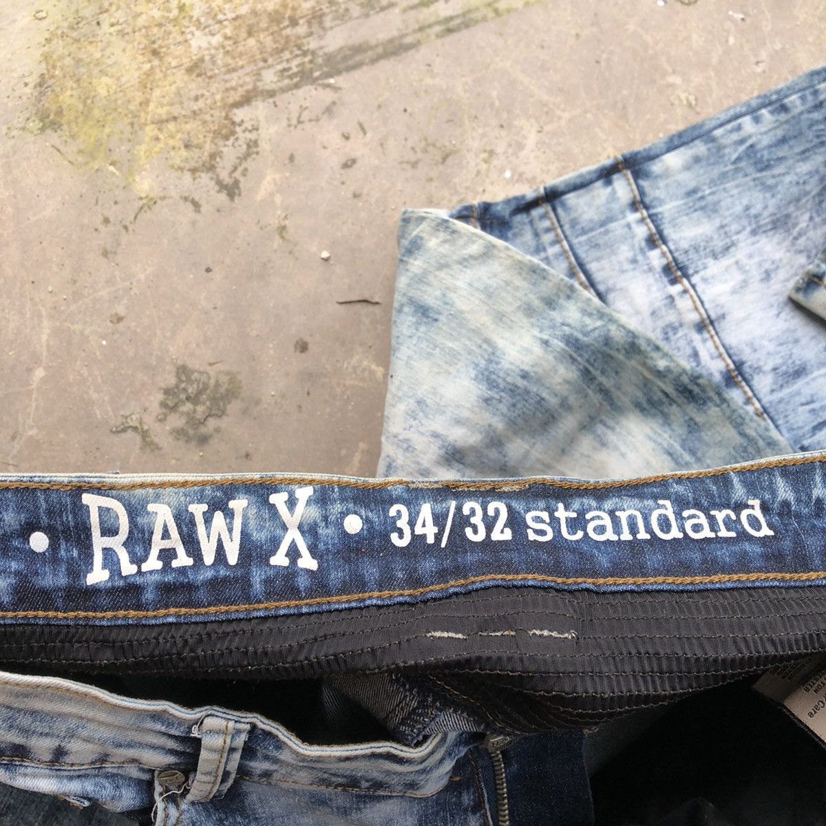 Japanese Brand × Vintage 🔥Sick🔥🇯🇵Raw-X Splash Acid Blue Wash Biker Styles Denim Jeans Size US 34 / EU 50 - 16 Thumbnail