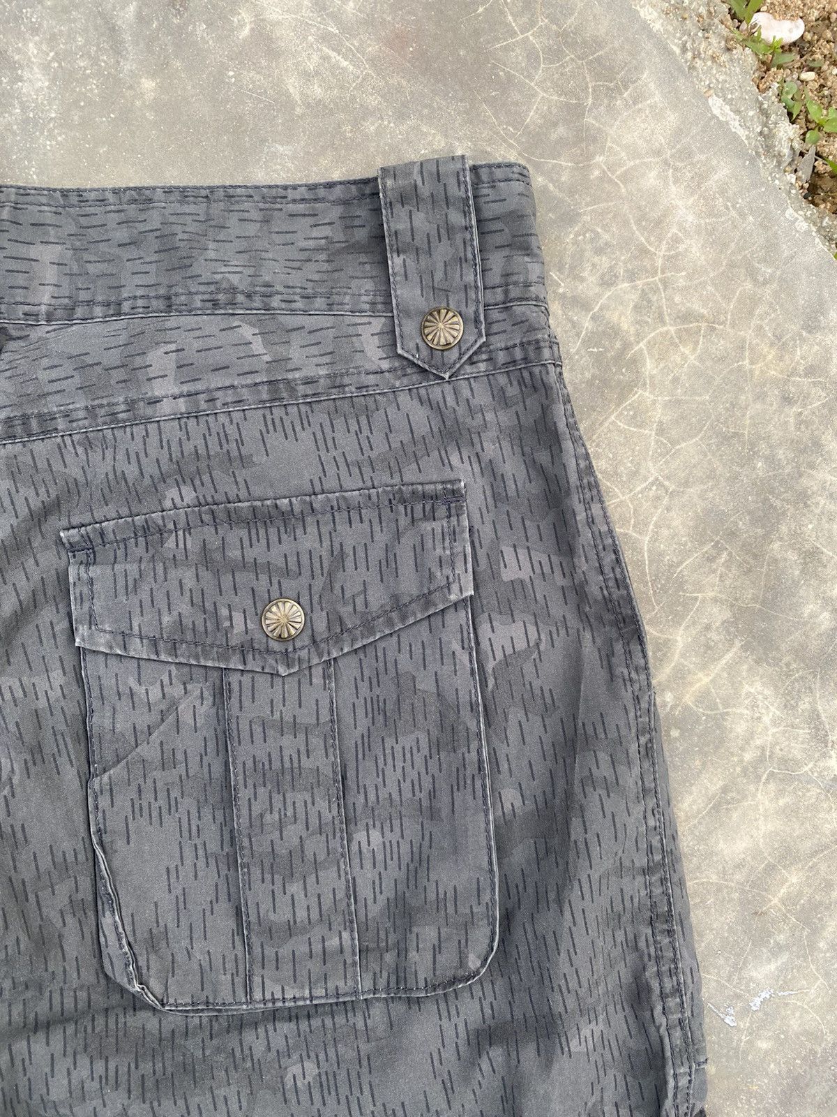 Japanese Brand Urban Collection Raindrop Bondage Flare Pants Size US 30 / EU 46 - 7 Thumbnail