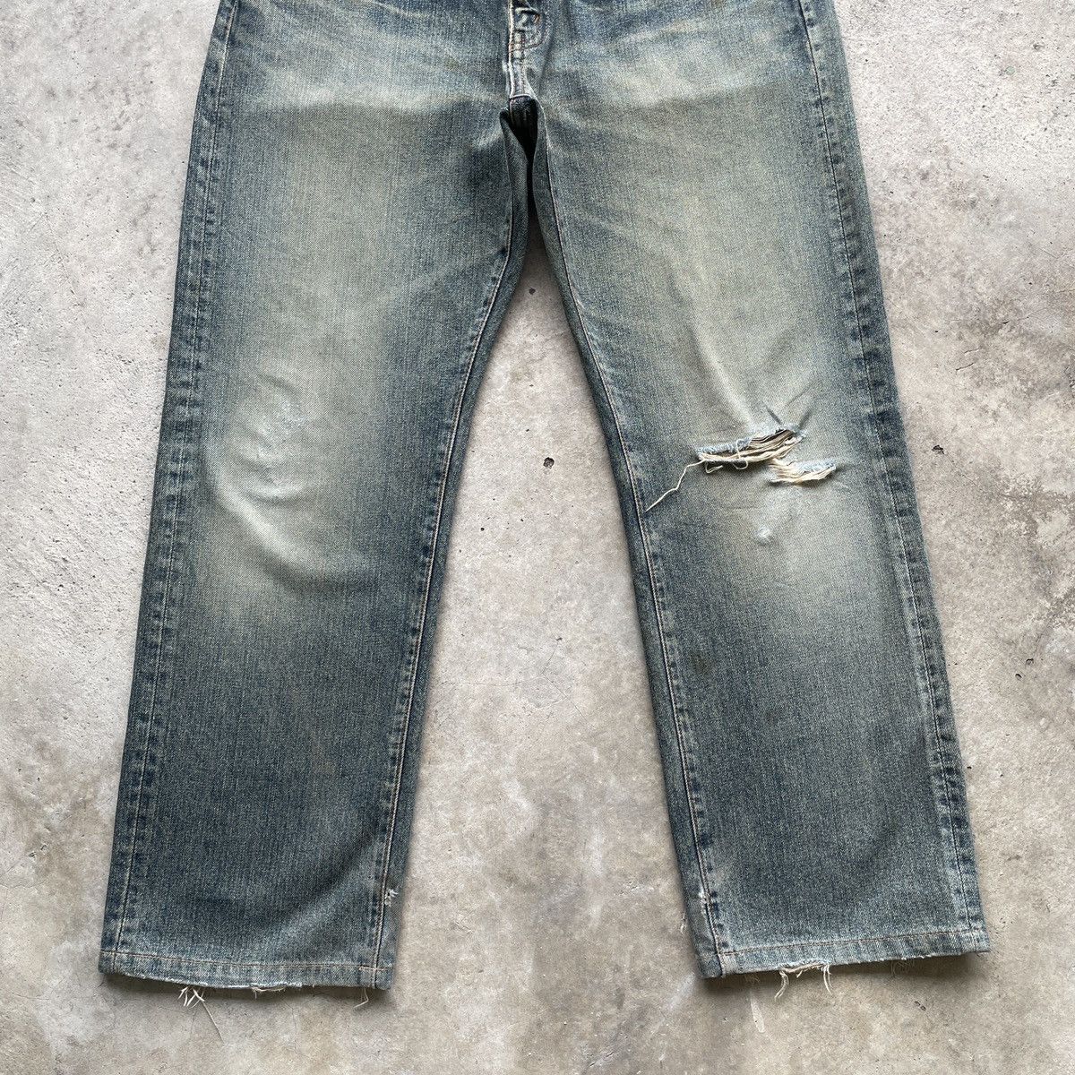 Japanese Brand RUSTY🔥 Japanese Vintage Faded Distressed Jeans Denim Pants Size US 32 / EU 48 - 4 Thumbnail