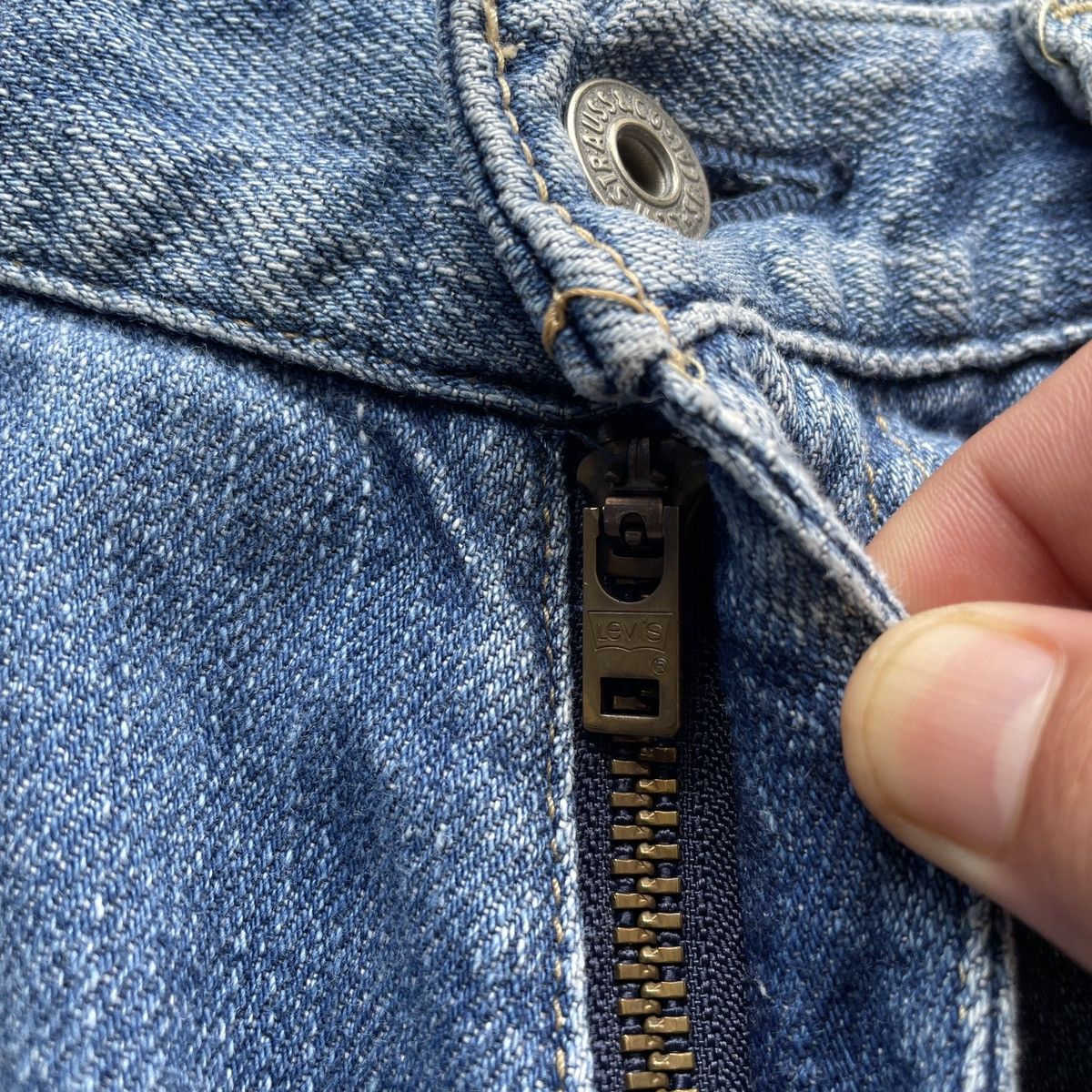 Levi's Vintage Clothing Vintage Levi’s 503 Distressed Faded Denim Jeans Pants W31 Size US 31 - 7 Thumbnail