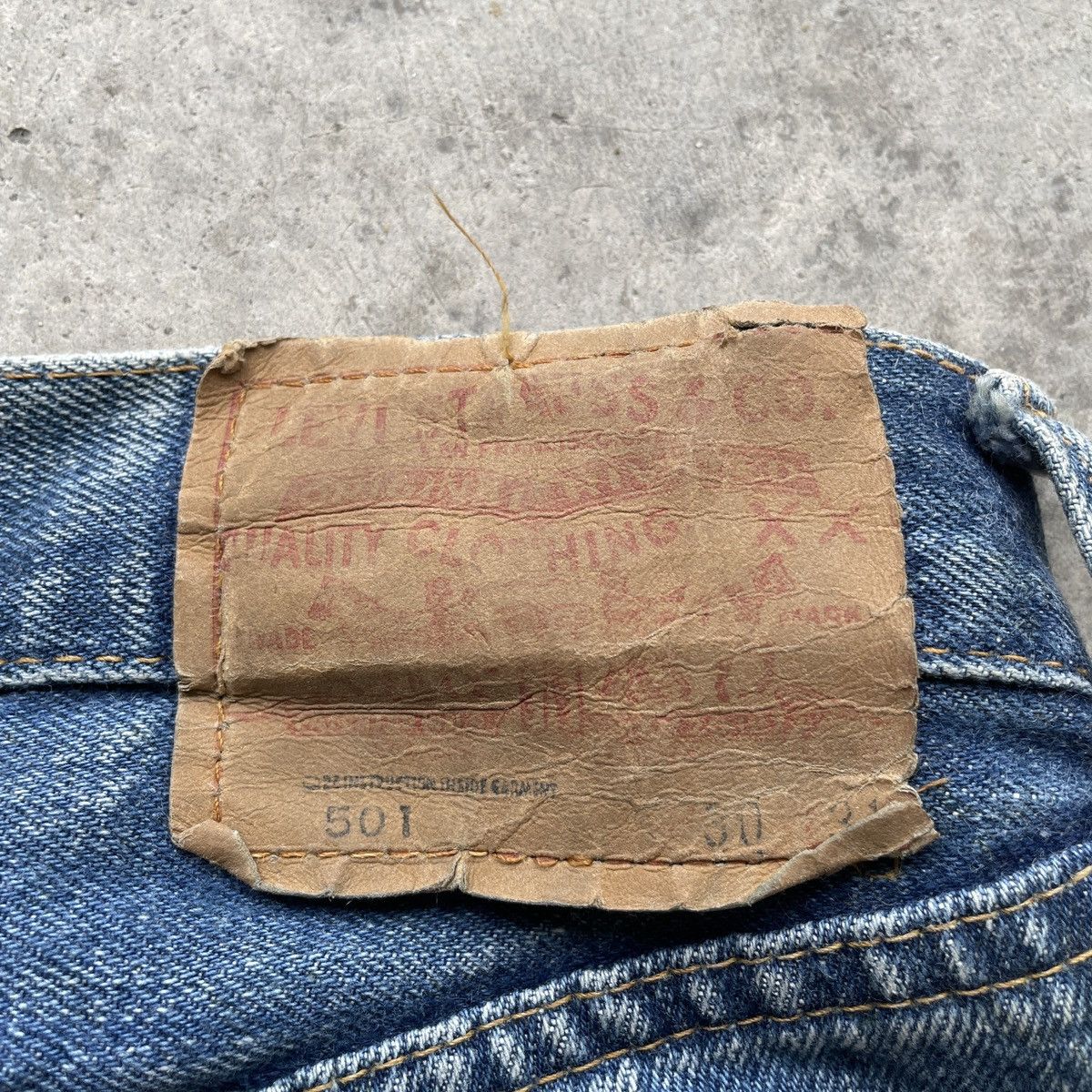 Levi's Vintage Clothing 70s Vintage Levi's 501 Made In USA Distressed Jeans 29x28 Size US 29 - 12 Thumbnail