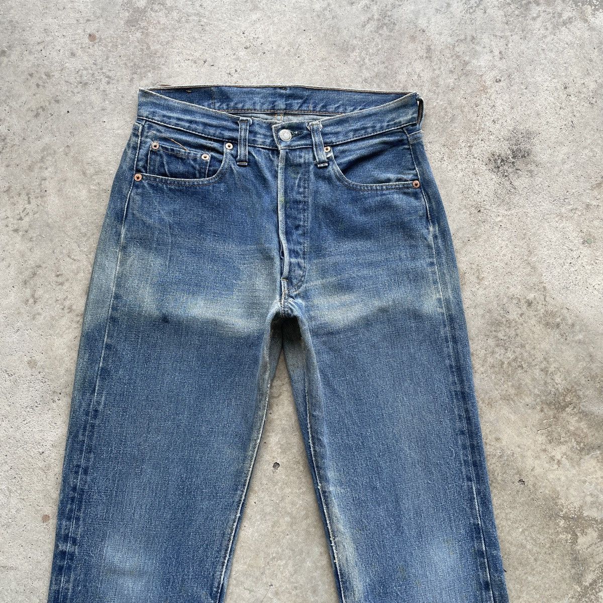 Levi's Vintage Clothing 70s Vintage Levi's 501 Made In USA Distressed Jeans 29x28 Size US 29 - 3 Thumbnail