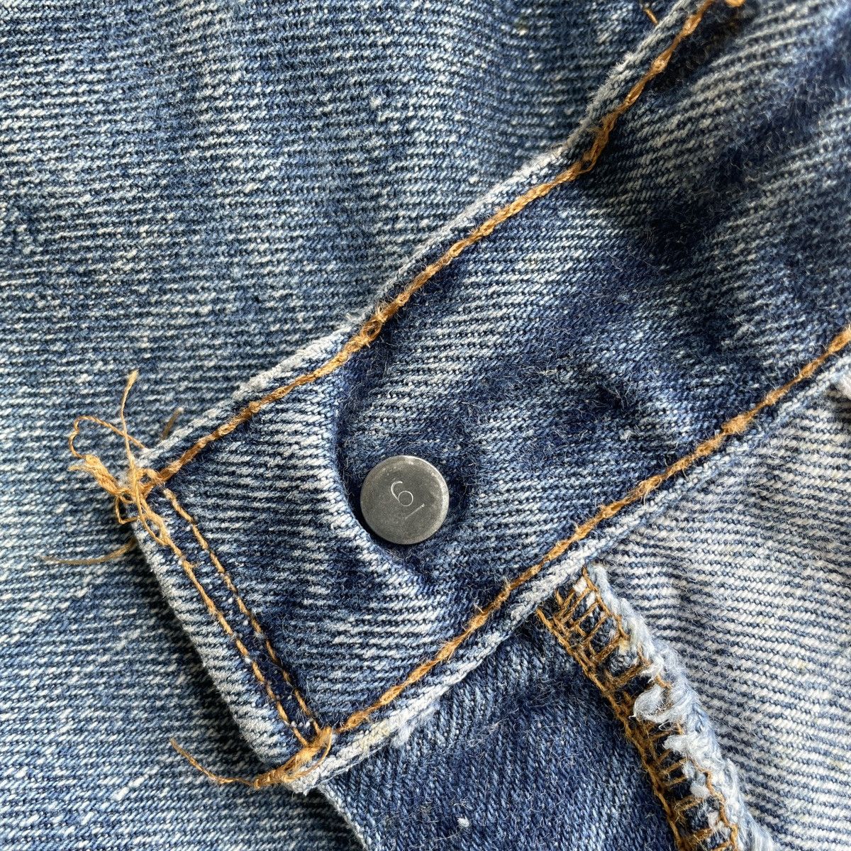 Levi's Vintage Clothing 70s Vintage Levi's 501 Made In USA Distressed Jeans 29x28 Size US 29 - 7 Thumbnail