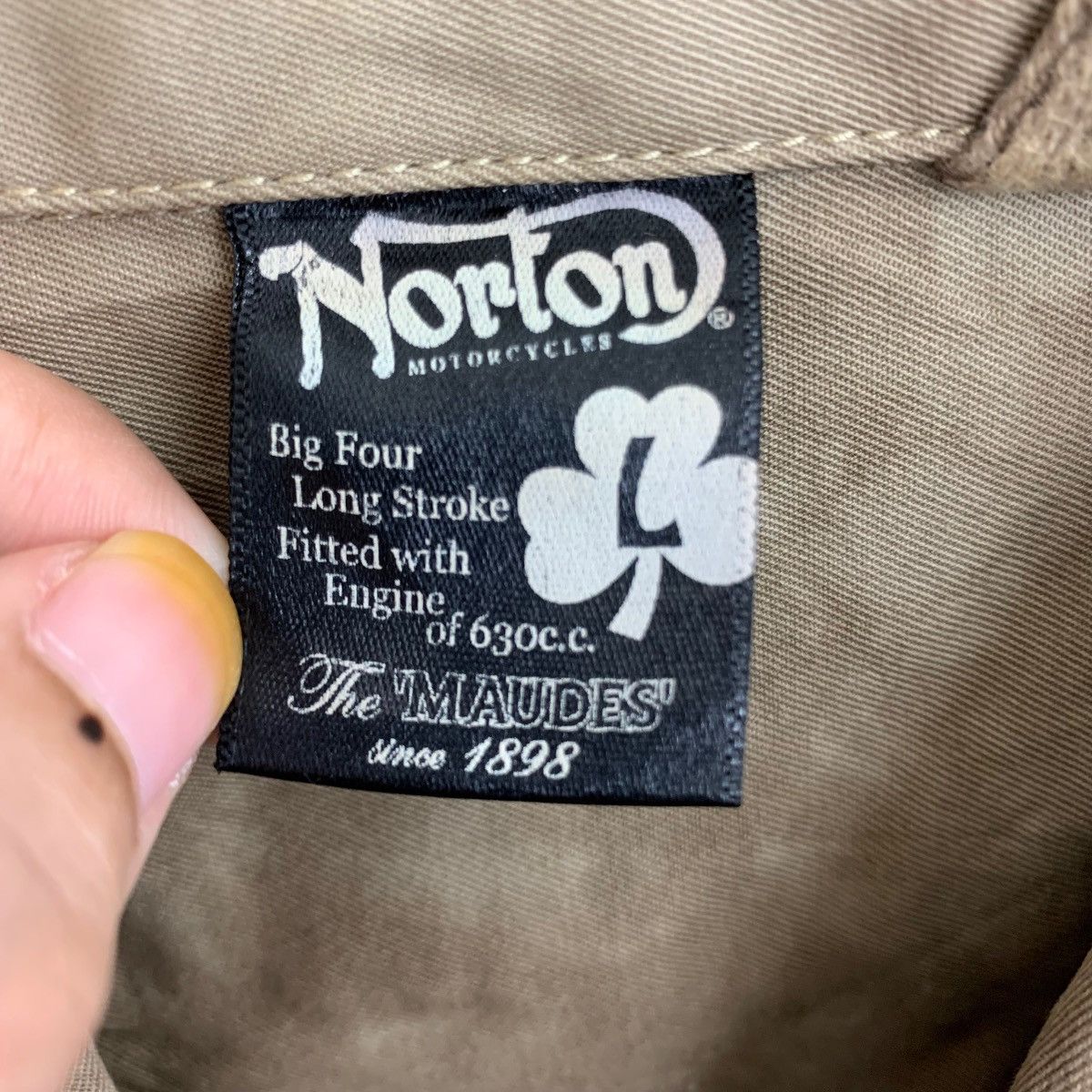 If Six Was Nine × Norton × Vintage Vintage Nortan Motorcycle Oxford Button Camo Shirt Size US L / EU 52-54 / 3 - 4 Thumbnail
