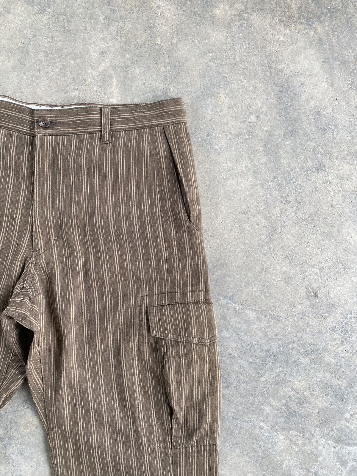 Yohji Yamamoto Vintage Yohji Yamamoto A.A.R Brown Cargo Pants Size US 31 - 5 Thumbnail