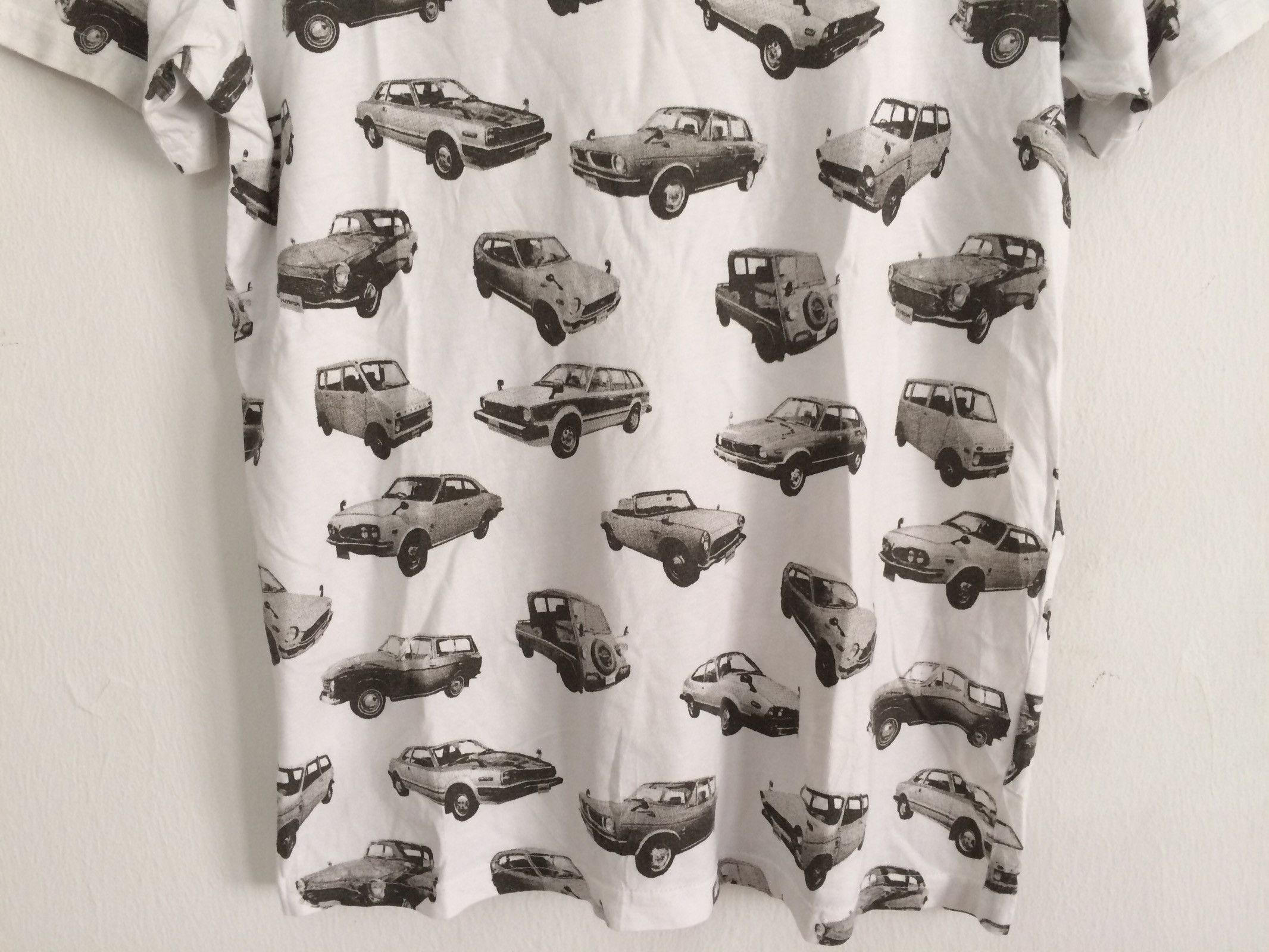 GU × Honda × Japanese Brand 🔥🔥GU x Honda Fullprint Vintage Classic Motorcars T-Shirt Size US S / EU 44-46 / 1 - 5 Thumbnail