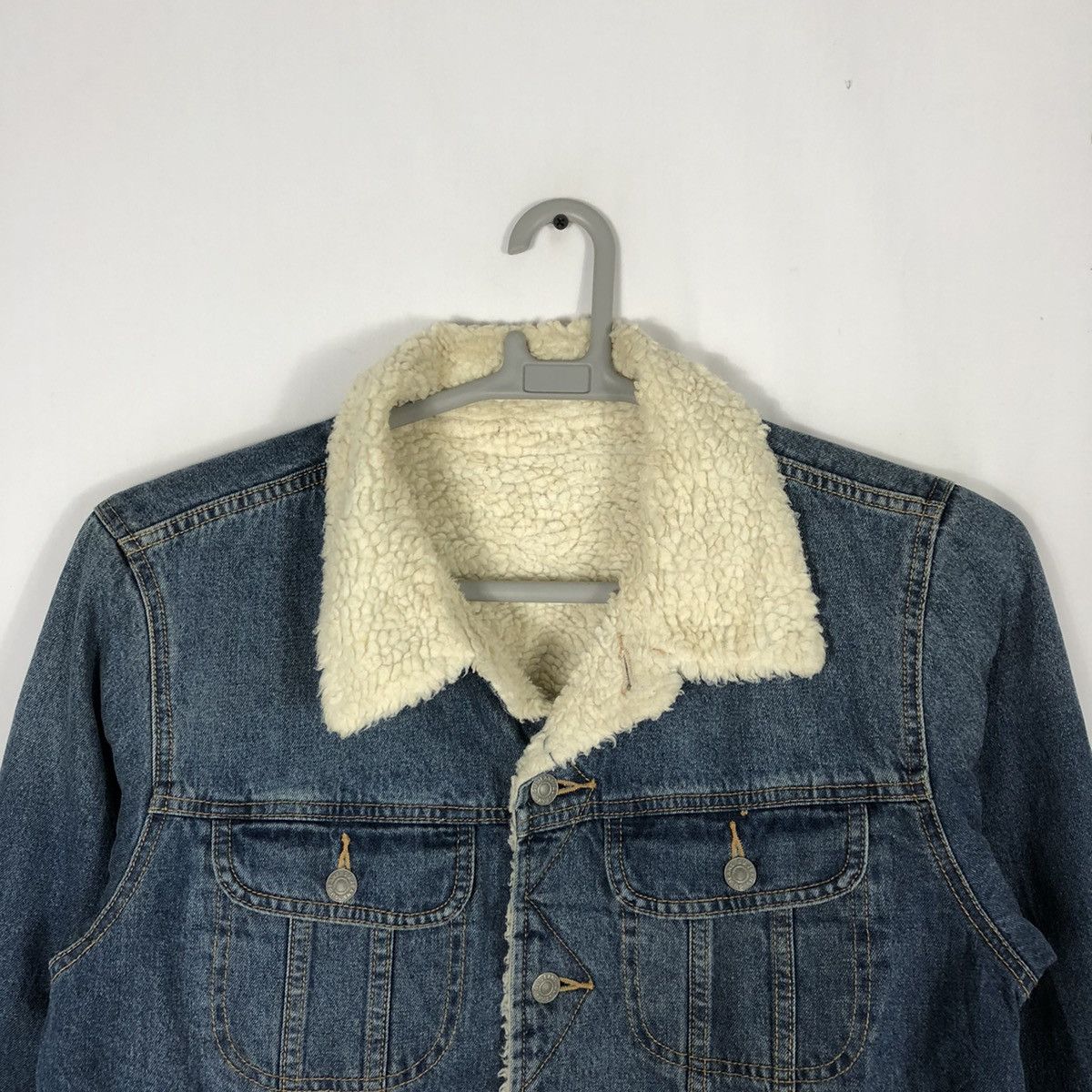 GU × Japanese Brand 🔥Rare🔥🇯🇵GU Sherpa Inside Big E Styles Trucker Denim Jacket Size US S / EU 44-46 / 1 - 3 Thumbnail