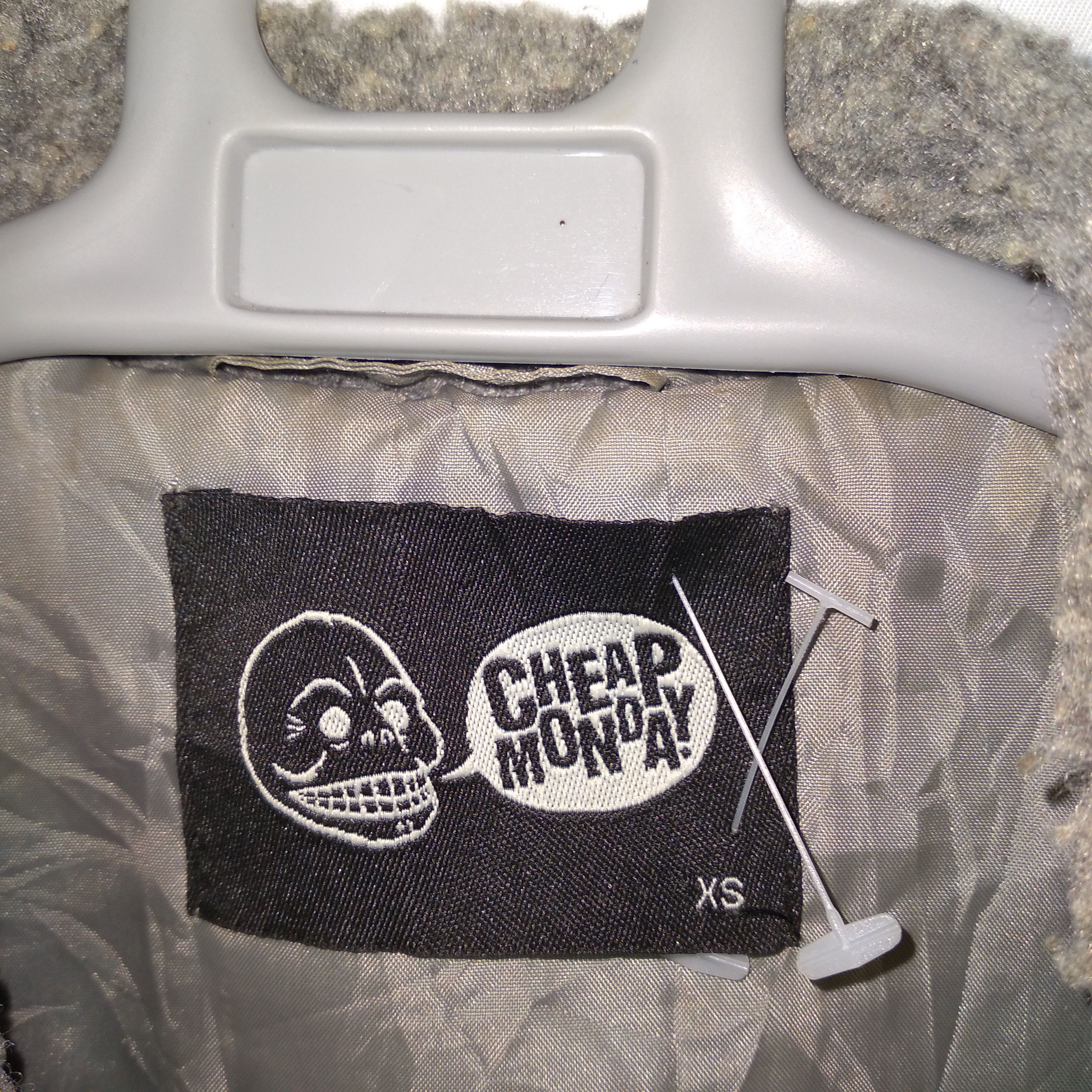 Cheap Monday × Japanese Brand 🔥Rare🔥🇯🇵Cheap Monday Sherpa Cropped Bomber Style Jacket Size US S / EU 44-46 / 1 - 14 Thumbnail