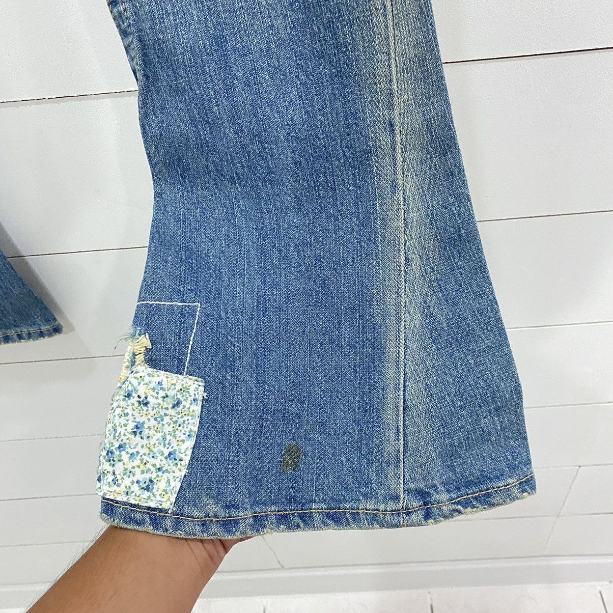 True Religion True Religion Patchwork Flare Distressed Denim Jeans Size 30" / US 8 / IT 44 - 16 Thumbnail
