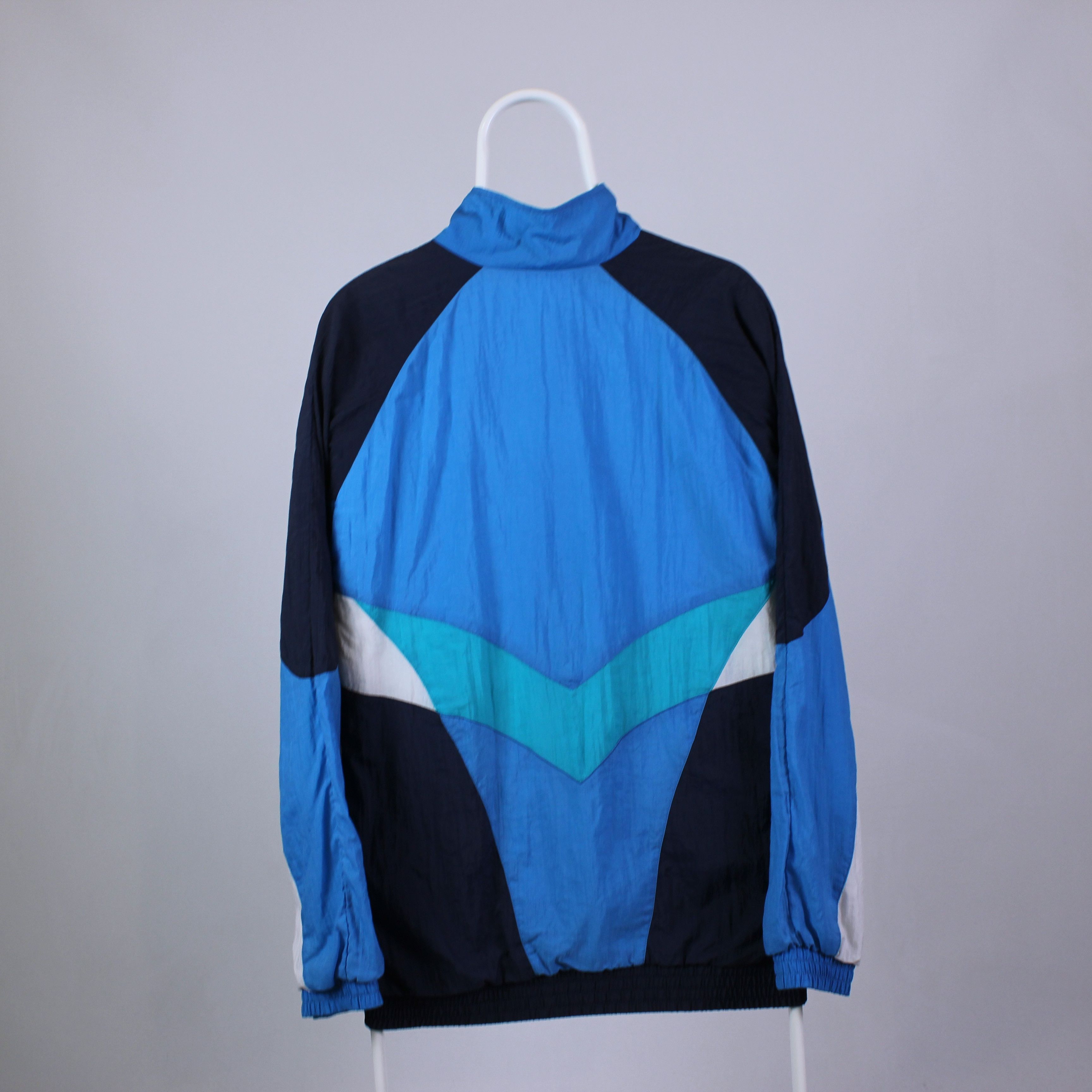 Adidas Vintage adidas light jacket tracksuit rare Size US L / EU 52-54 / 3 - 5 Thumbnail