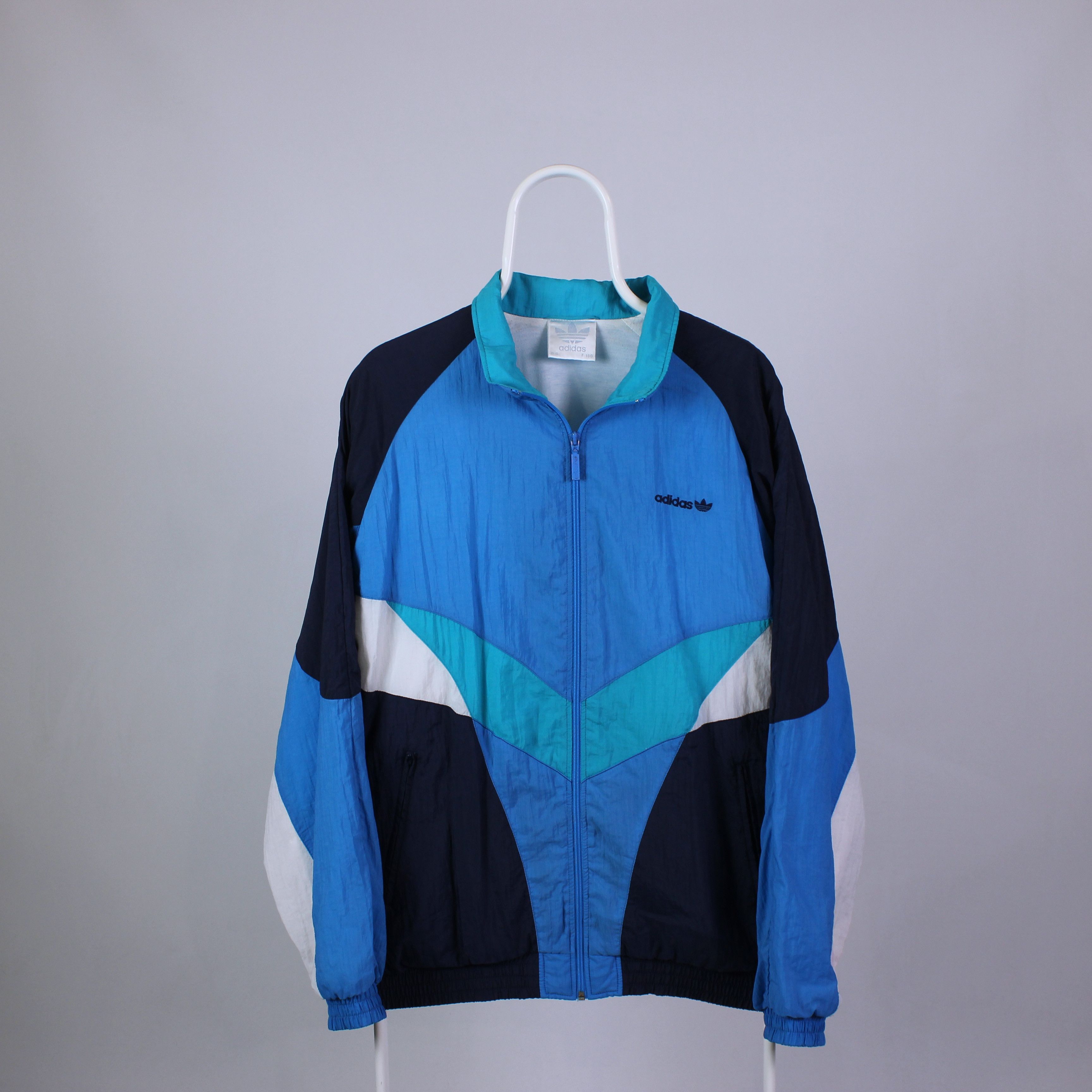 Adidas Vintage adidas light jacket tracksuit rare Size US L / EU 52-54 / 3 - 1 Thumbnail