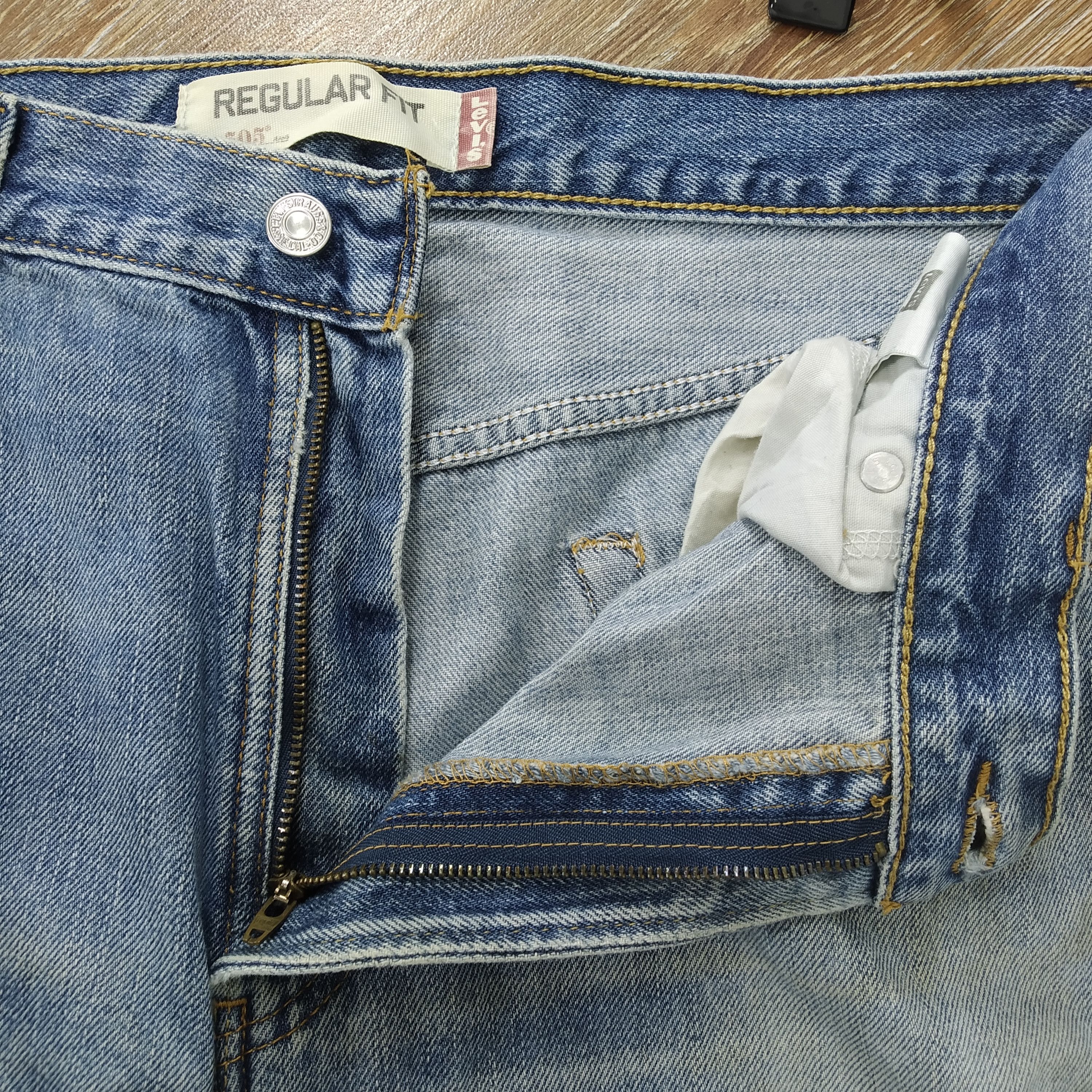 Jean Size 36 Vintage Levi's 505 Stonewashed Blue Denim Jeans Size US 36 / EU 52 - 11 Thumbnail