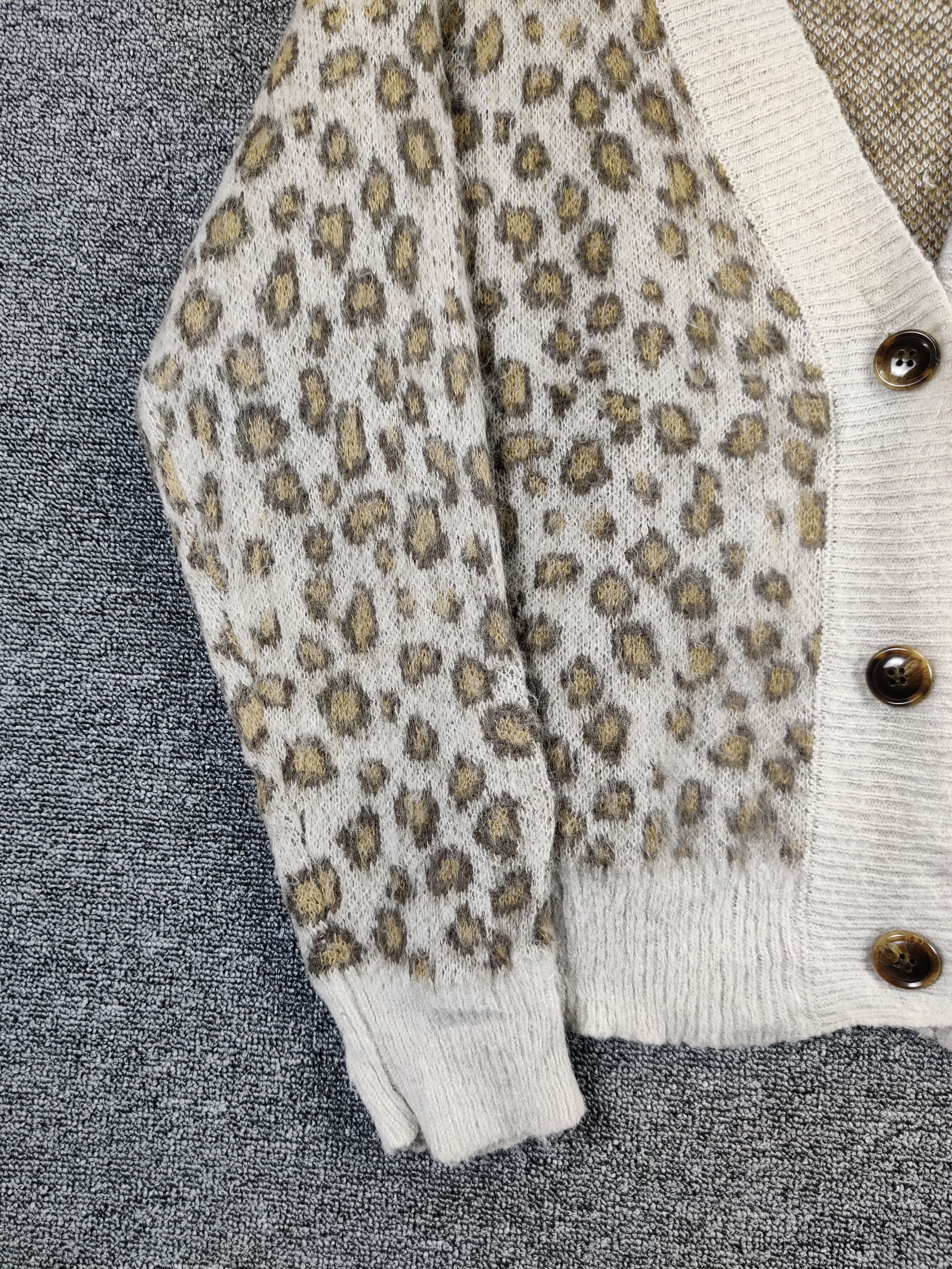 Japanese Brand Unbranded Leopard Knit Cardigan Size US M / EU 48-50 / 2 - 5 Thumbnail