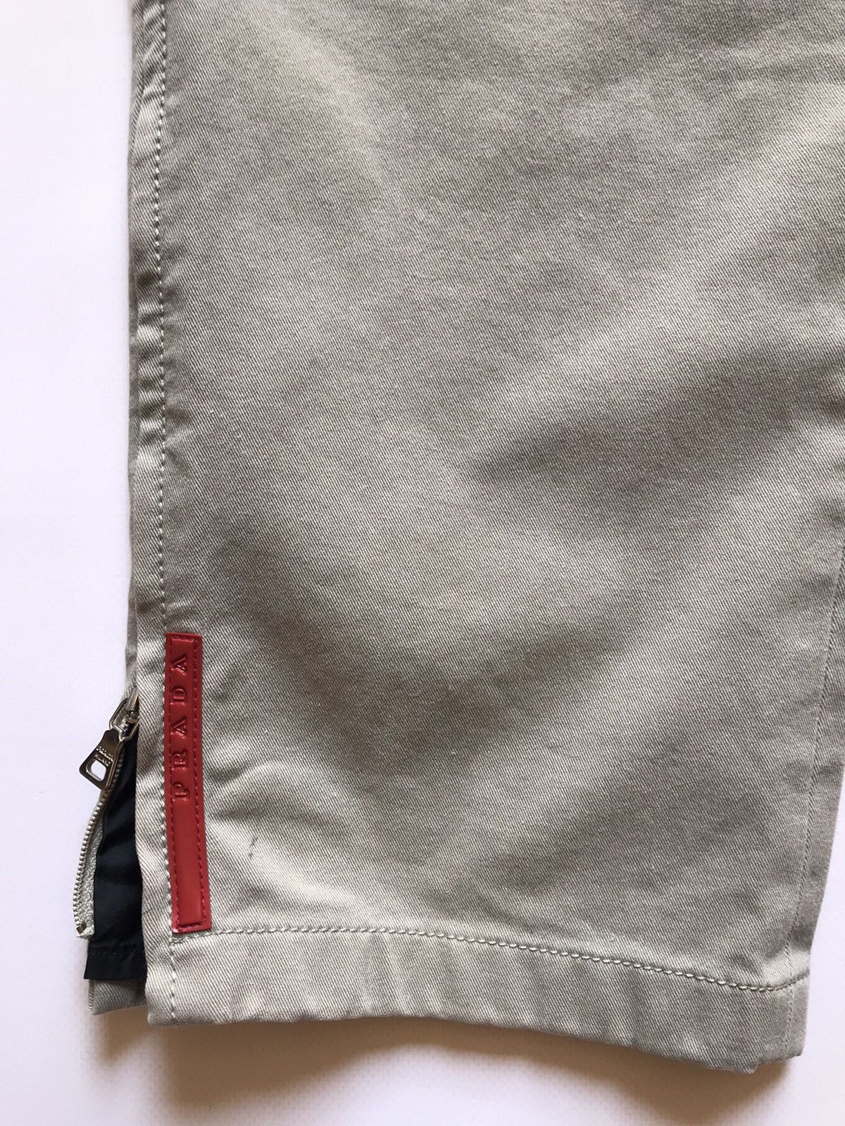 Prada Prada red tab pants Size US 31 - 8 Thumbnail