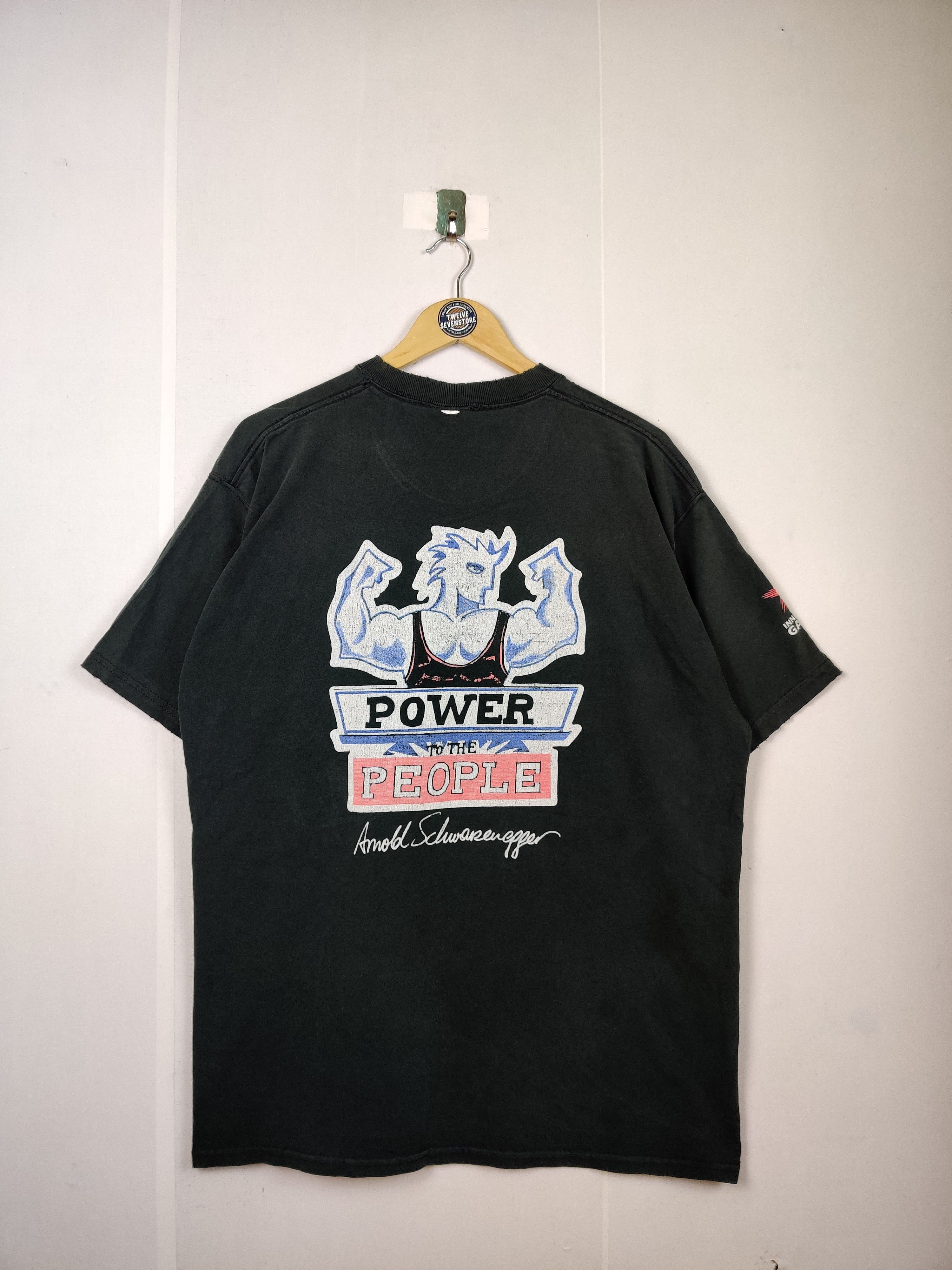 Planet Hollywood Vintage Trashed Distressed Planet Hollywood Tee Tshirt Size US XL / EU 56 / 4 - 1 Thumbnail