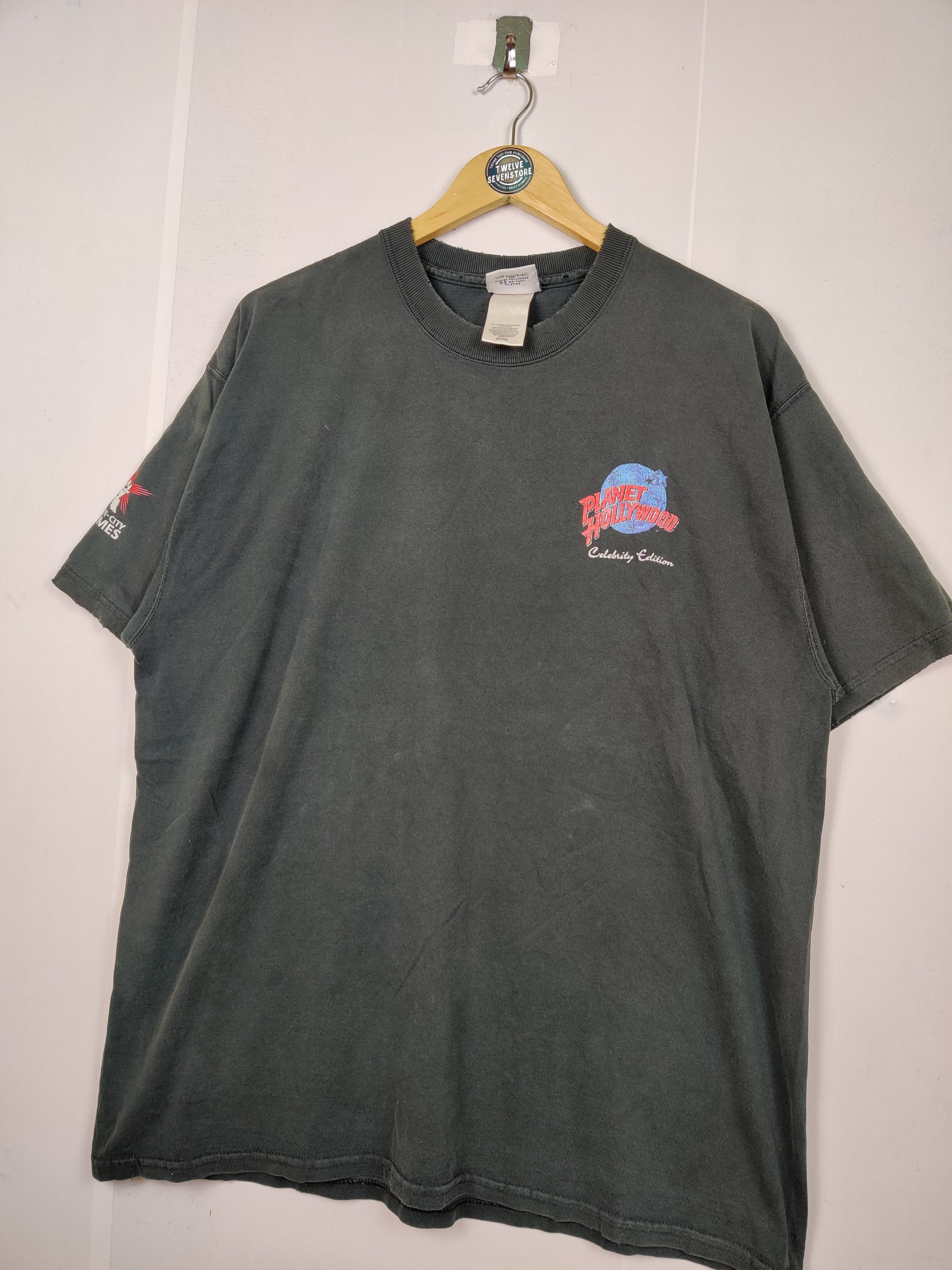 Planet Hollywood Vintage Trashed Distressed Planet Hollywood Tee Tshirt Size US XL / EU 56 / 4 - 5 Thumbnail