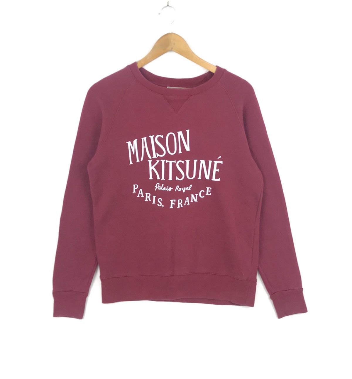 Maison Kitsune Vintage Maison Kitsune Paris Sweatshirt Spellout Sweater Size US S / EU 44-46 / 1 - 1 Thumbnail