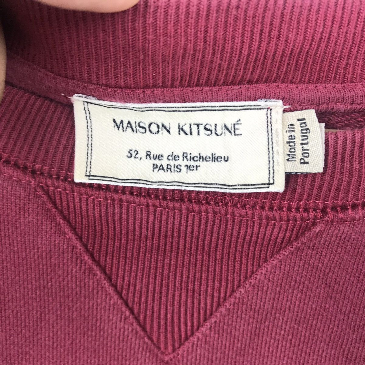 Maison Kitsune Vintage Maison Kitsune Paris Sweatshirt Spellout Sweater Size US S / EU 44-46 / 1 - 3 Thumbnail