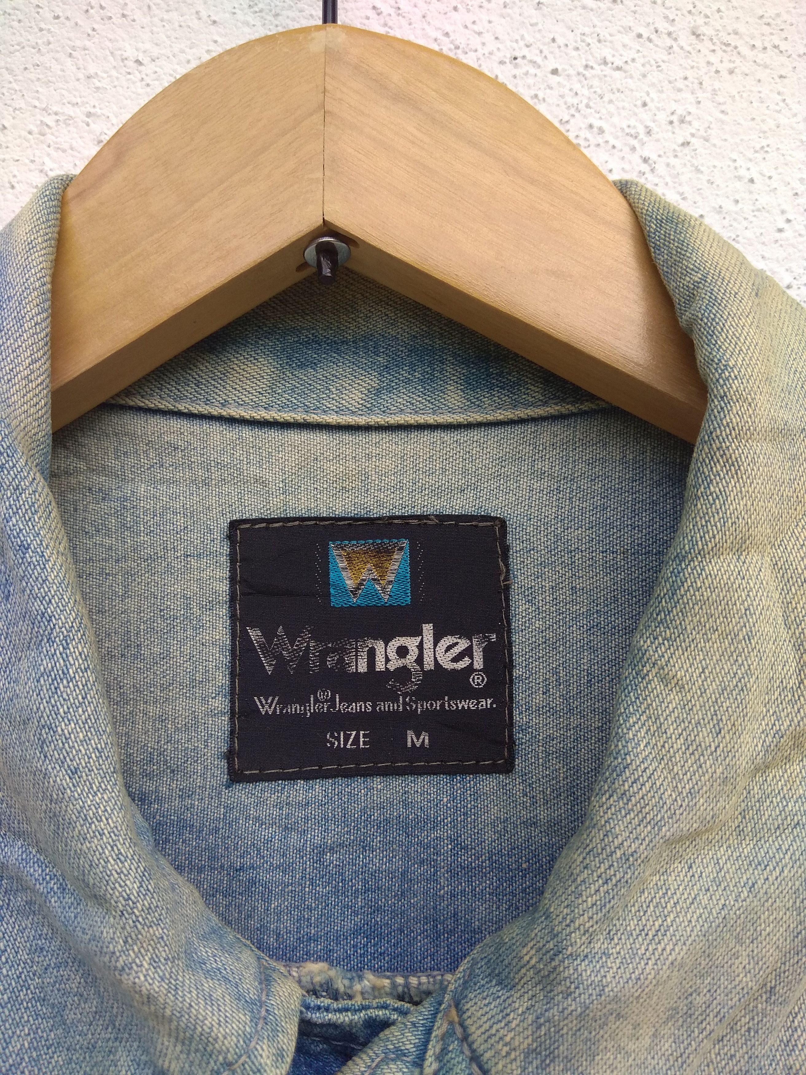 Vintage Wrangler seasoned light denim jacket Size US M / EU 48-50 / 2 - 4 Thumbnail