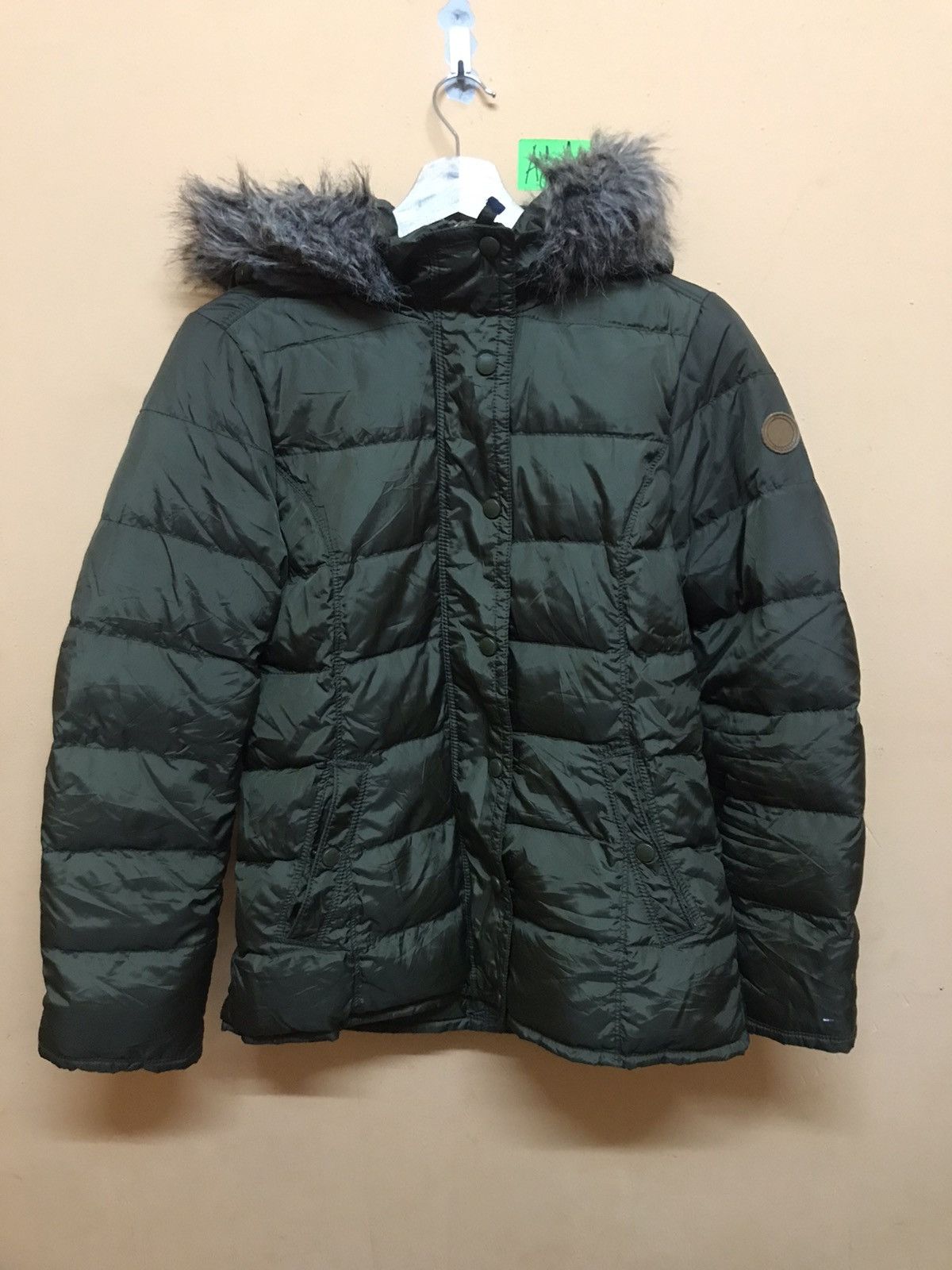 Tommy Hilfiger ‼️TOMMY HILFIGER PUFFER JACKET‼️ Size S / US 4 / IT 40 - 9 Thumbnail