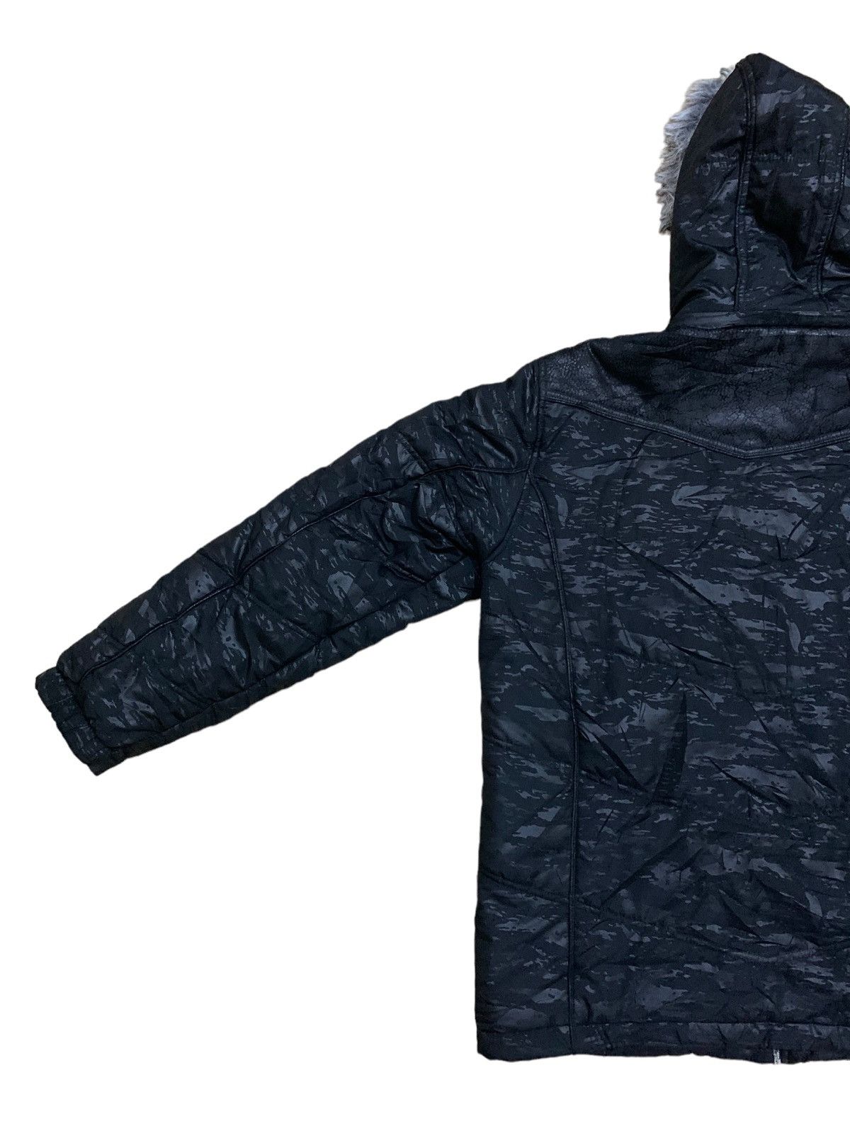Airwalk × Japanese Brand Vintage Japanese Airwalk Camo Fur Collar Style Jacket Size US M / EU 48-50 / 2 - 8 Thumbnail
