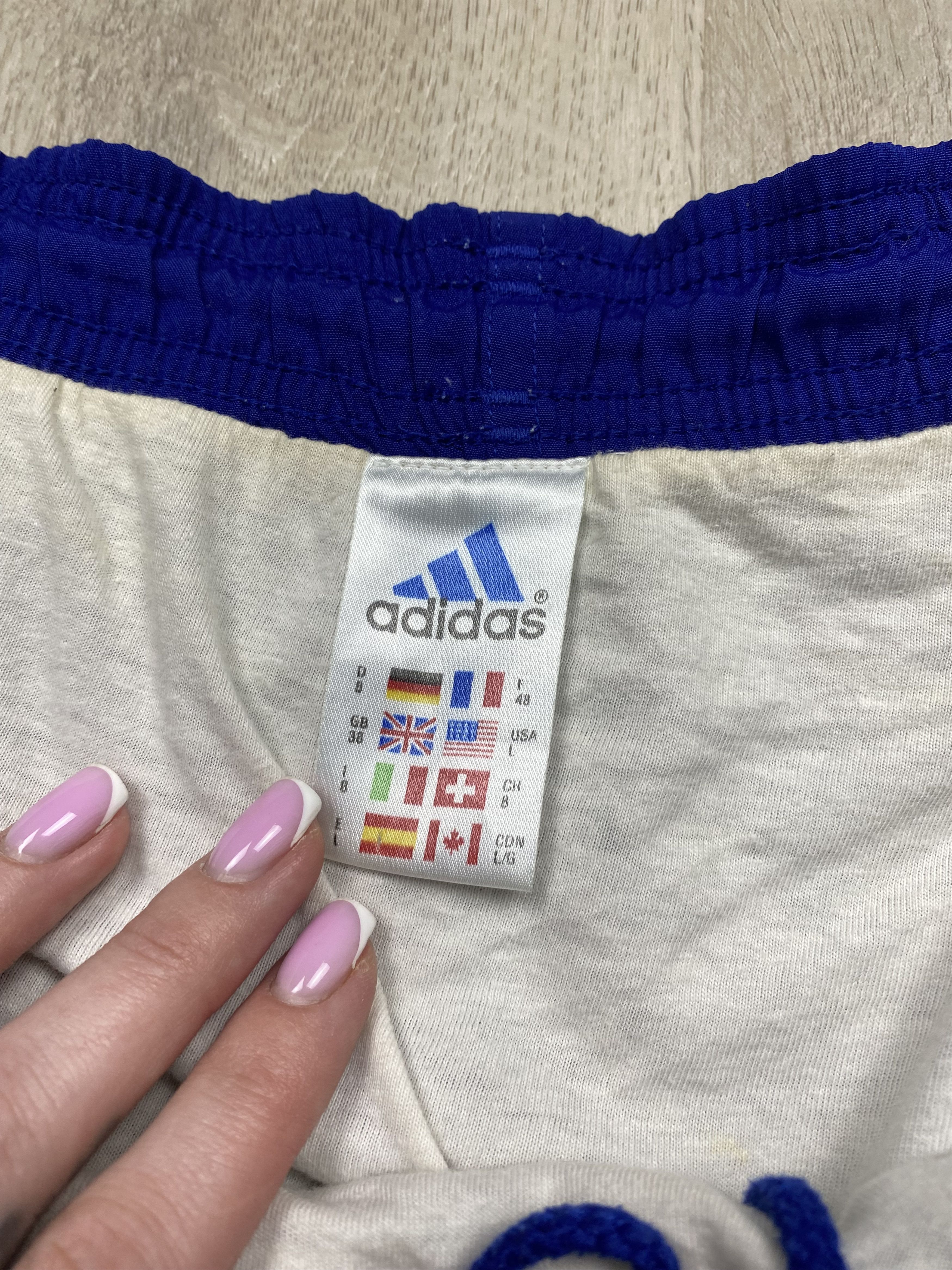 Adidas Vintage Adidas Mens Nylon Shorts Y2K Size US 36 / EU 52 - 5 Thumbnail